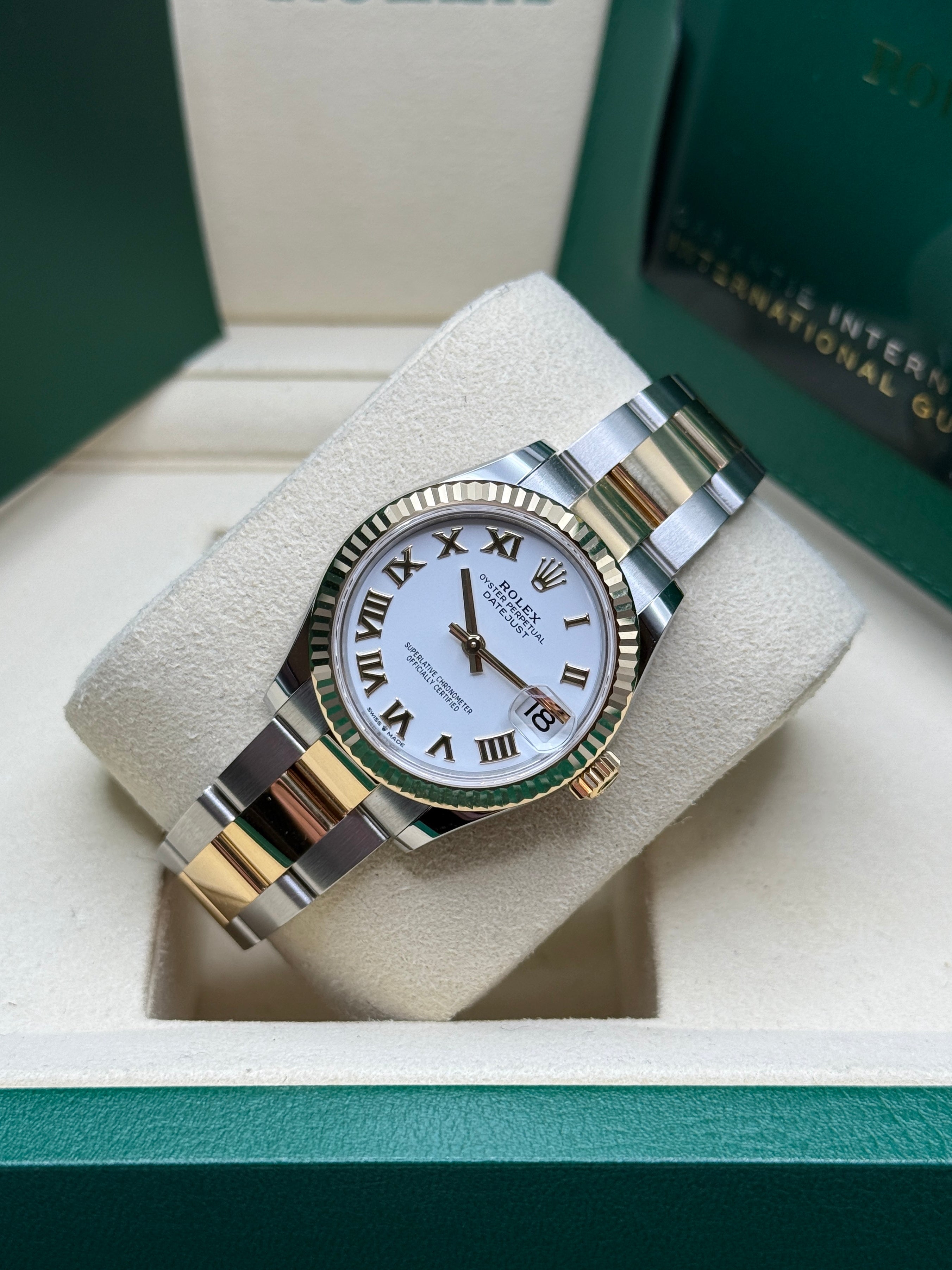 Datejust 31 Yellow Gold Two-Tone White Roman Luxury Watch