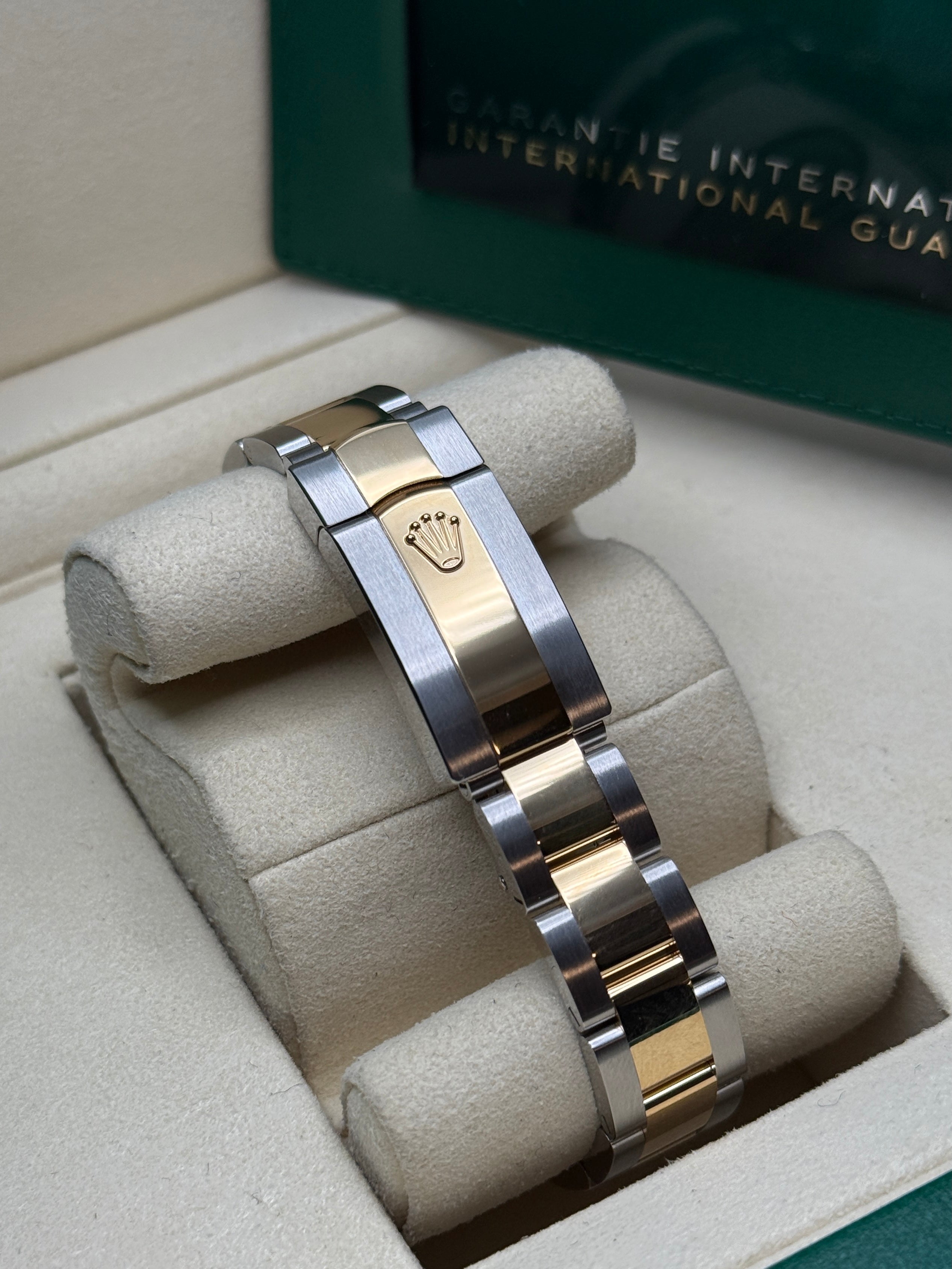 Datejust 31 Yellow Gold Two-Tone White Roman Luxury Watch