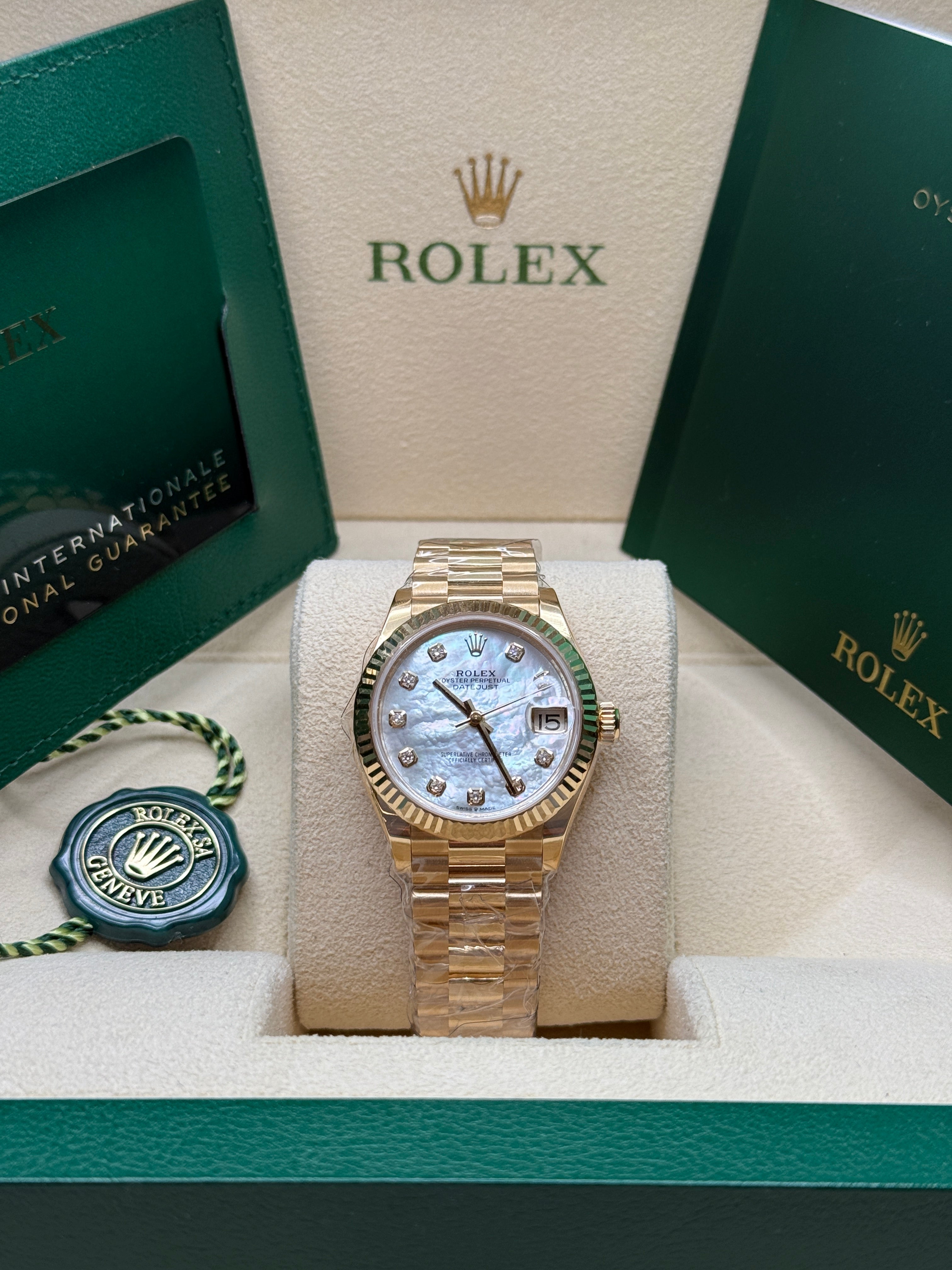 Datejust 31 Yellow Gold Mother of Pearl Diamond Luxury Watch