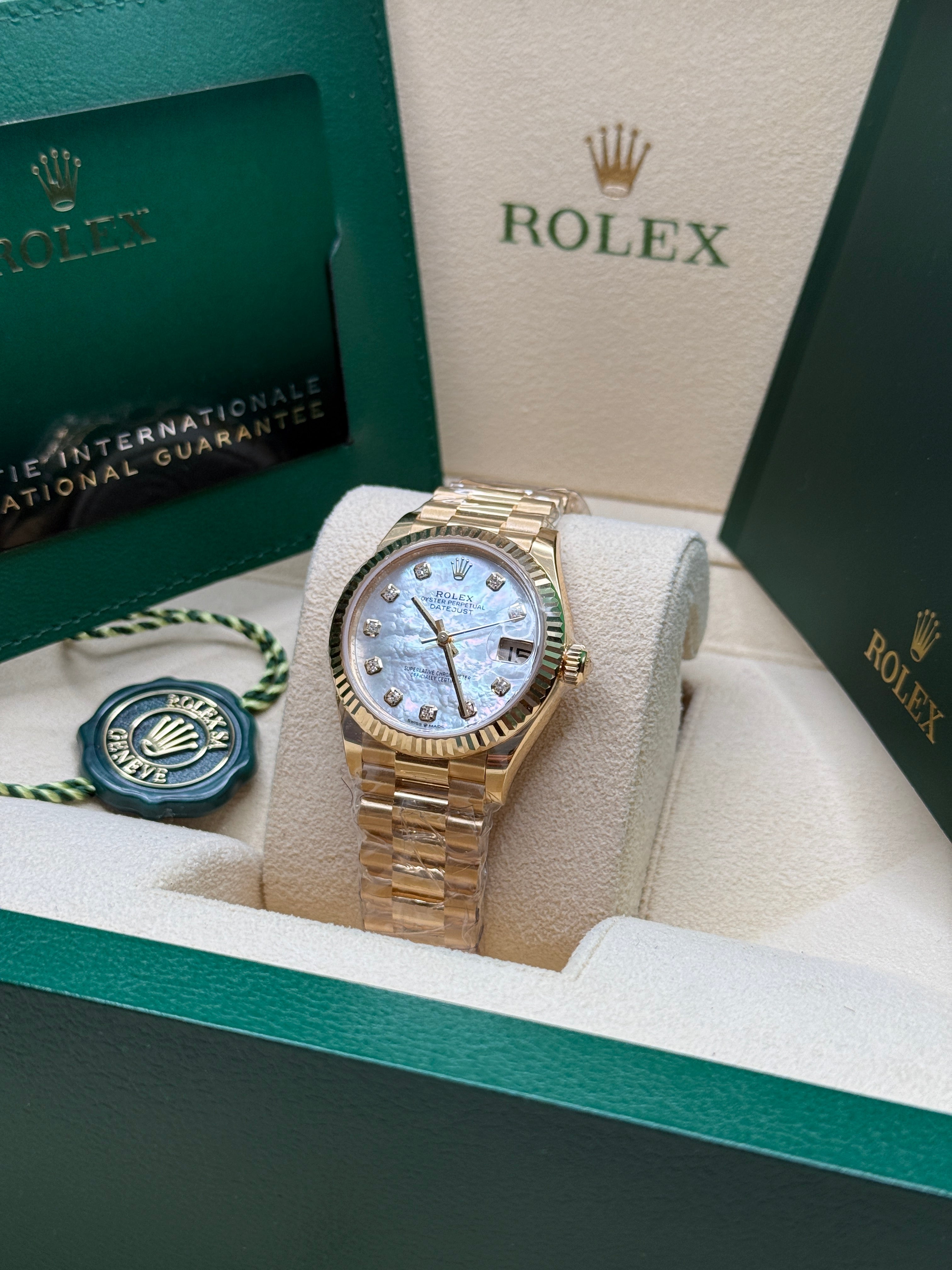 Datejust 31 Yellow Gold Mother of Pearl Diamond Luxury Watch