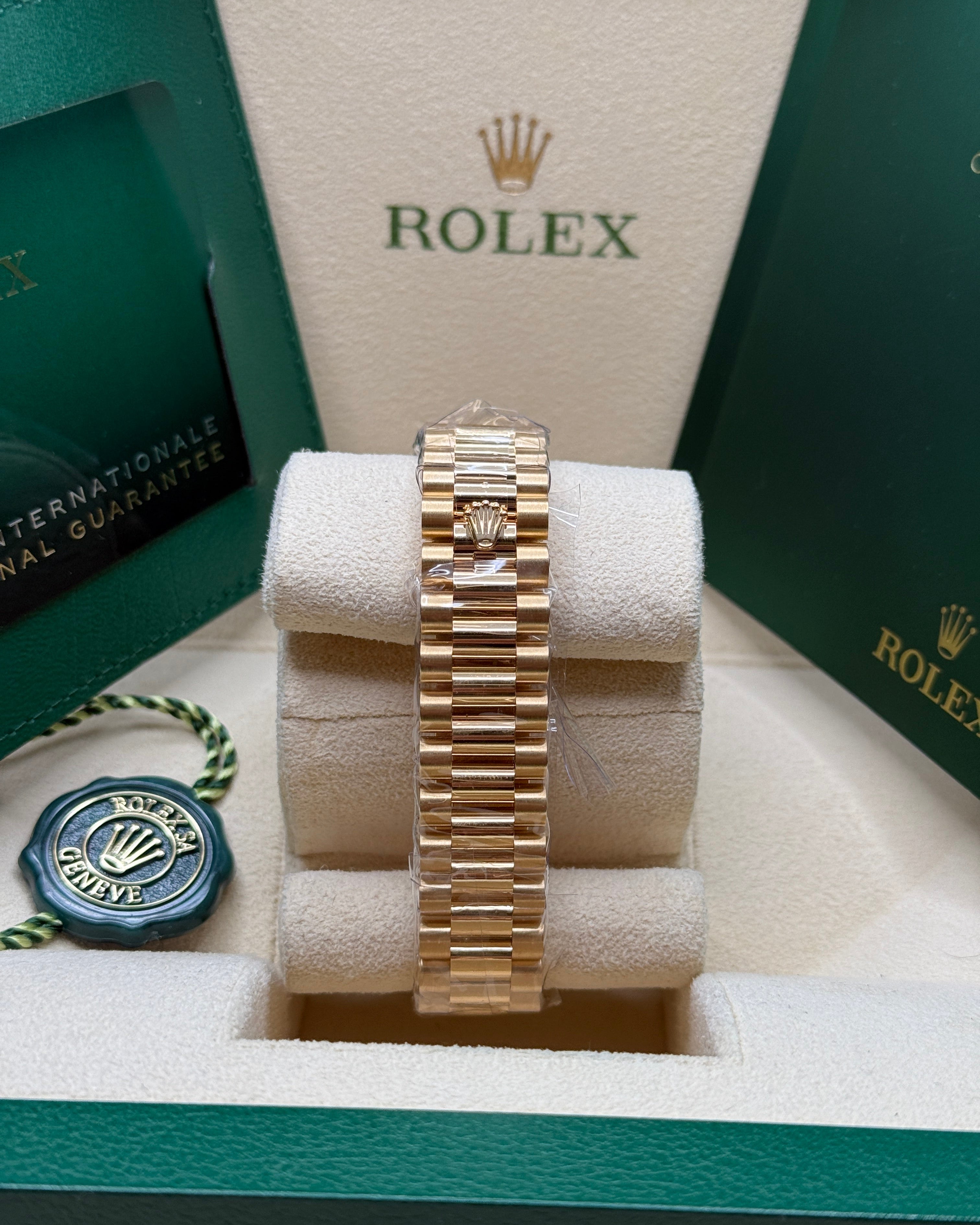 Datejust 31 Yellow Gold Mother of Pearl Diamond Luxury Watch