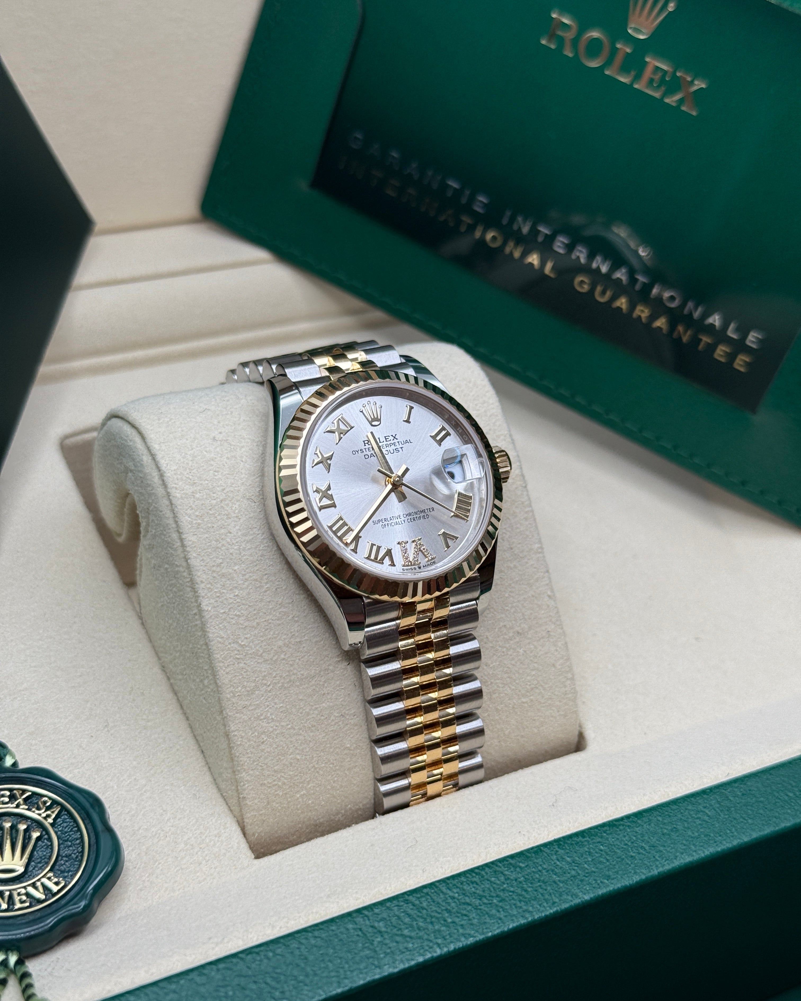 Datejust 31 Yellow Gold Two-Tone Silver Roman Diamond Luxury Watch