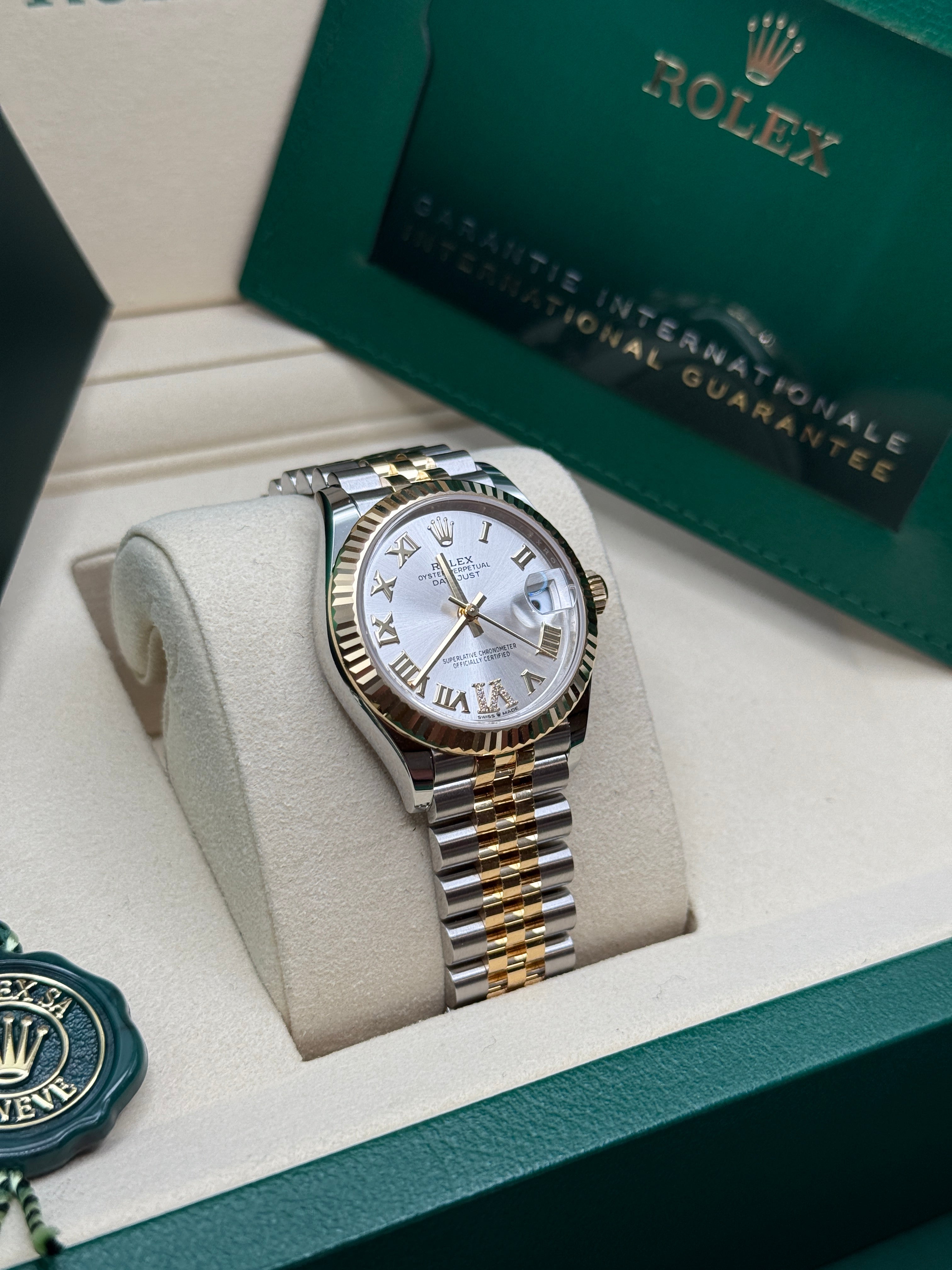 Datejust 31 Yellow Gold Two-Tone Silver Roman Diamond Luxury Watch