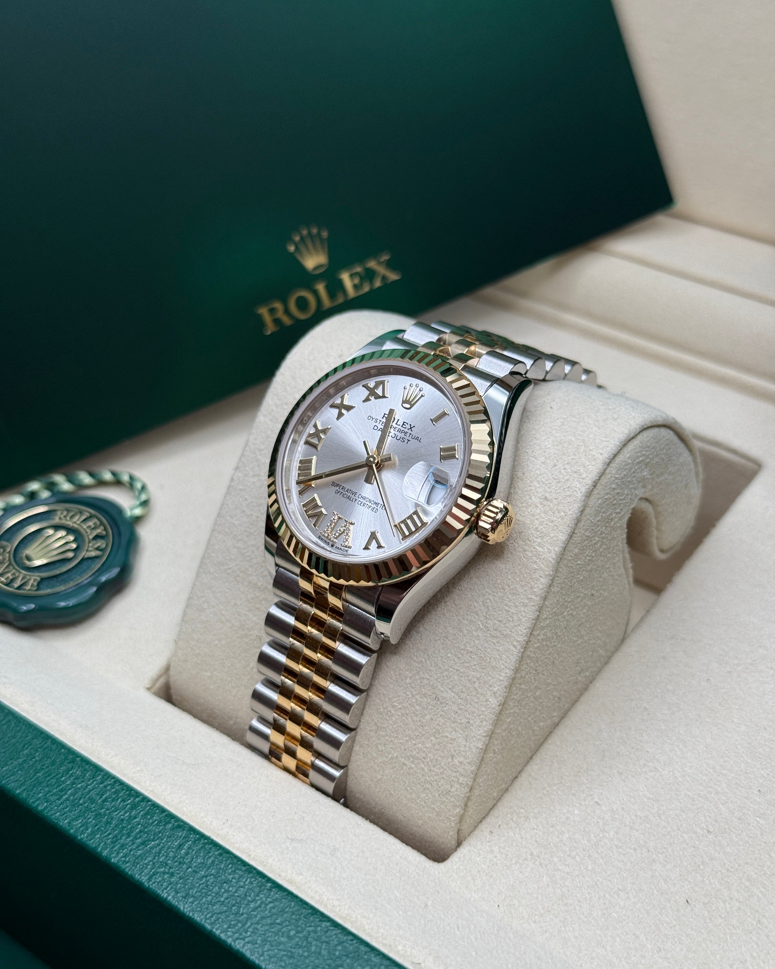 Datejust 31 Yellow Gold Two-Tone Silver Roman Diamond Luxury Watch