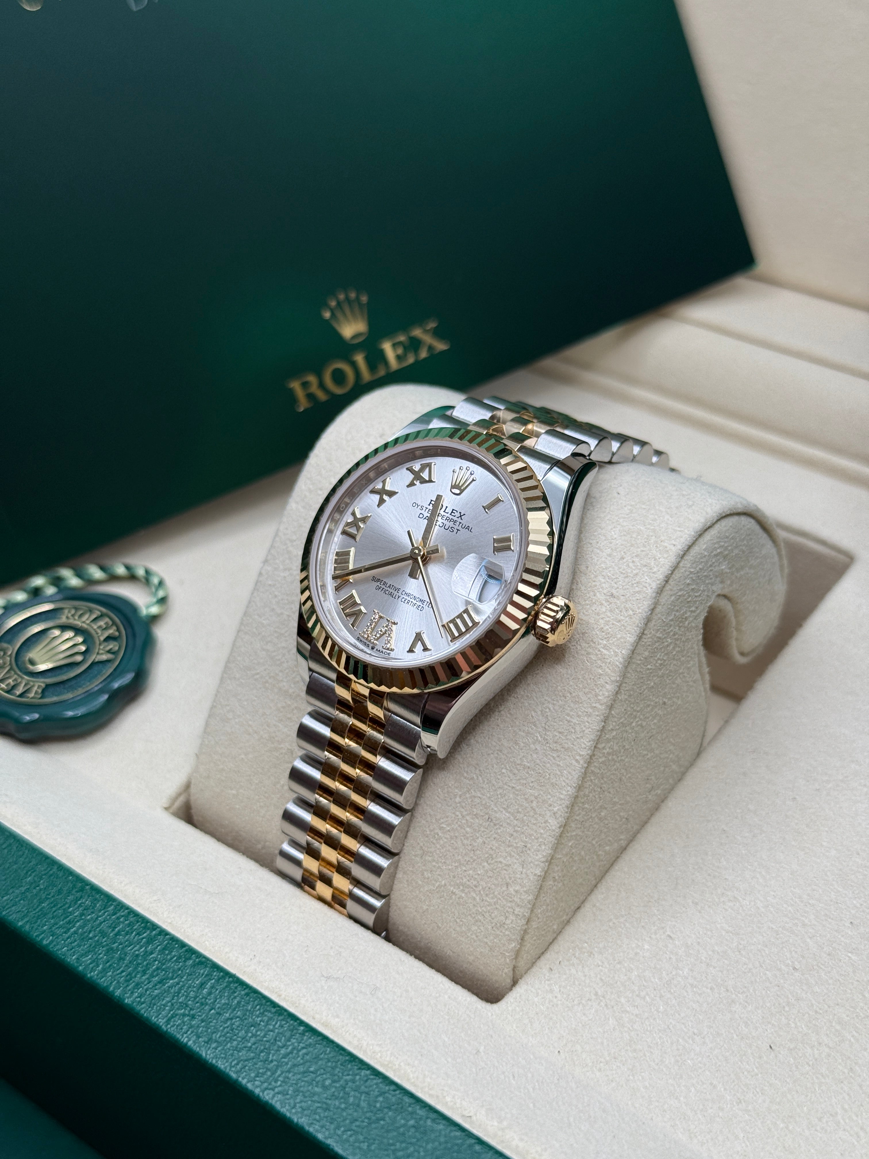 Datejust 31 Yellow Gold Two-Tone Silver Roman Diamond Luxury Watch