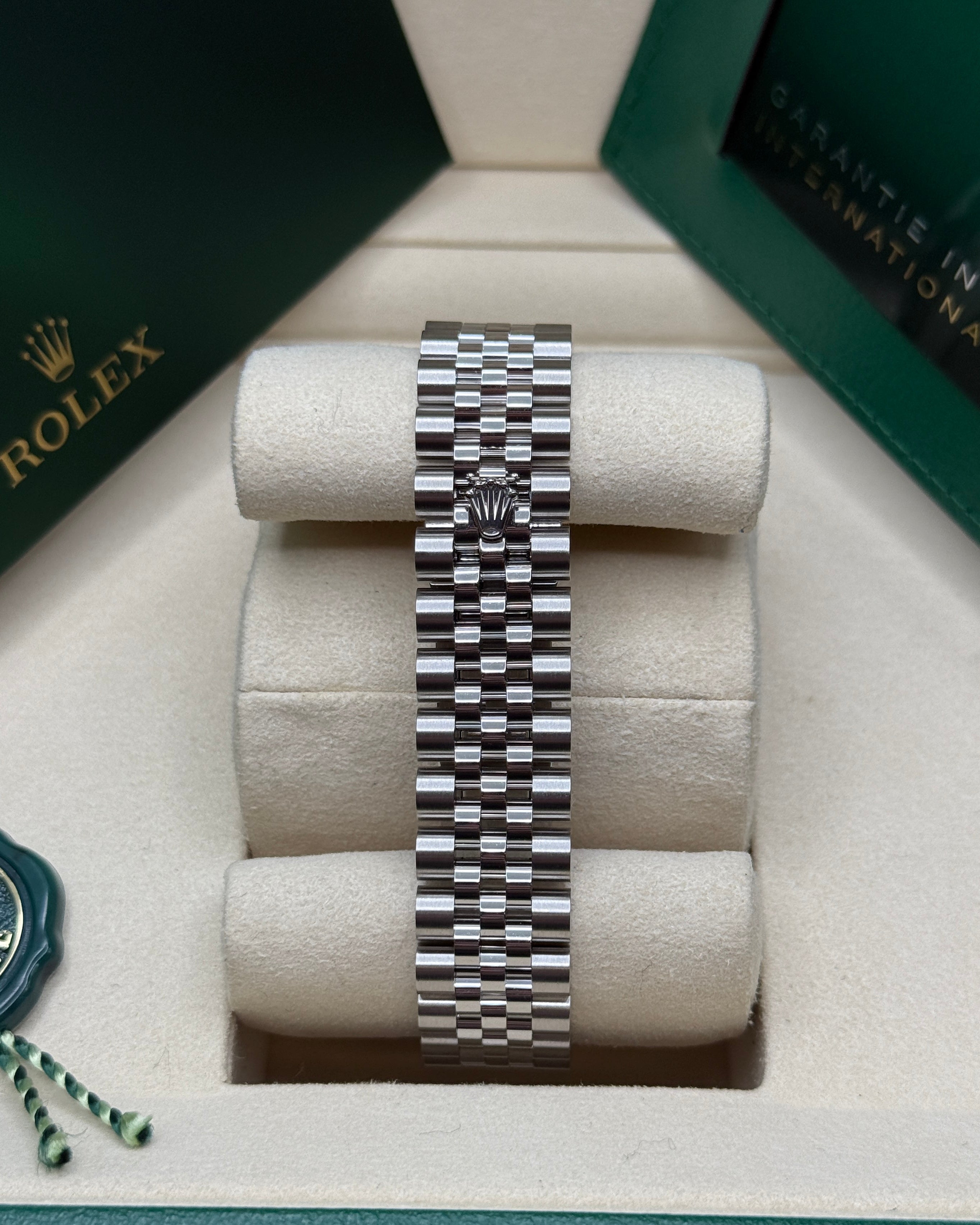 Datejust 31 Aubergine Roman Diamond Luxury Watch