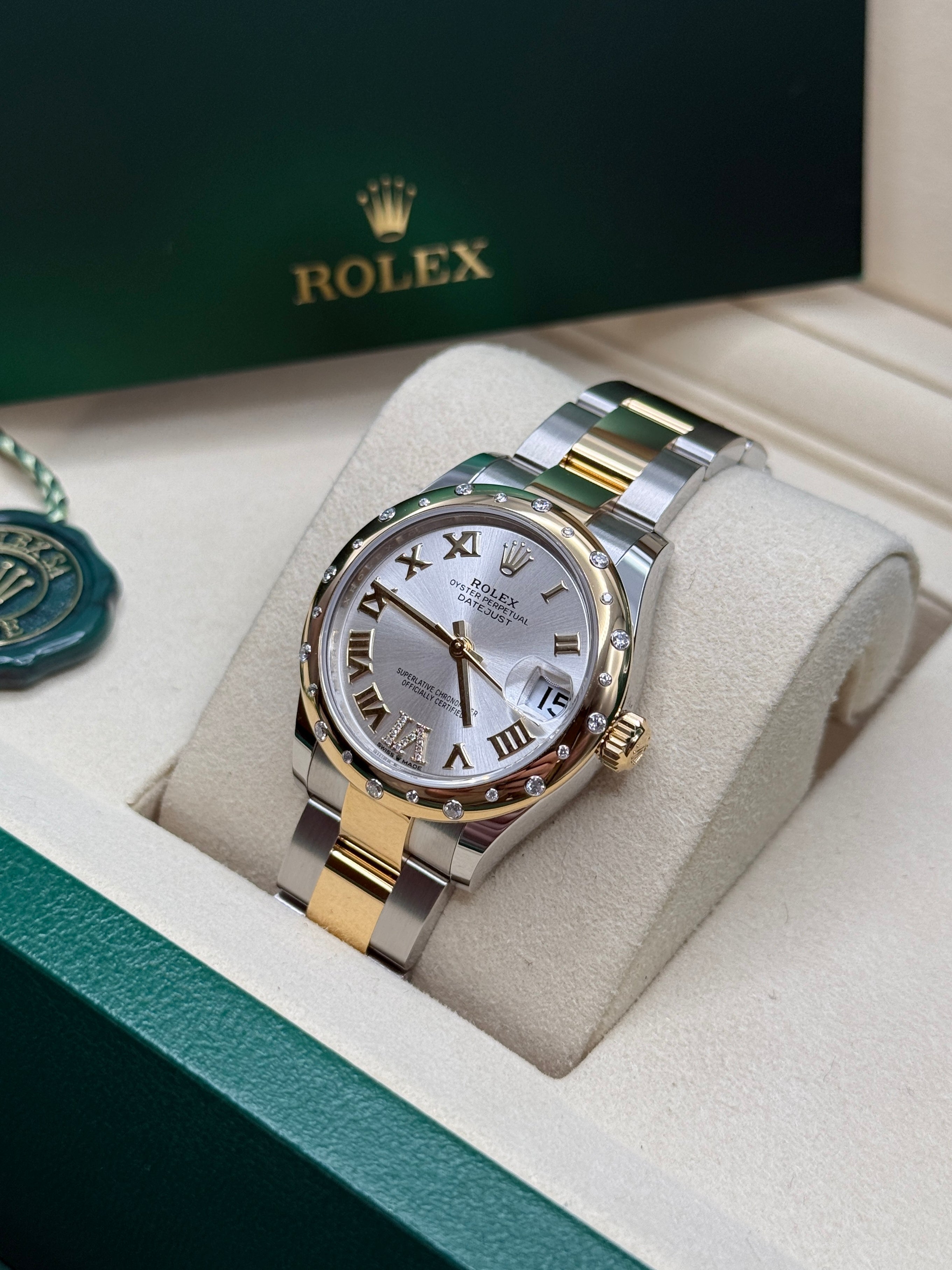 Datejust 31 Yellow Gold Two-Tone Silver Roman Diamond Luxury Watch