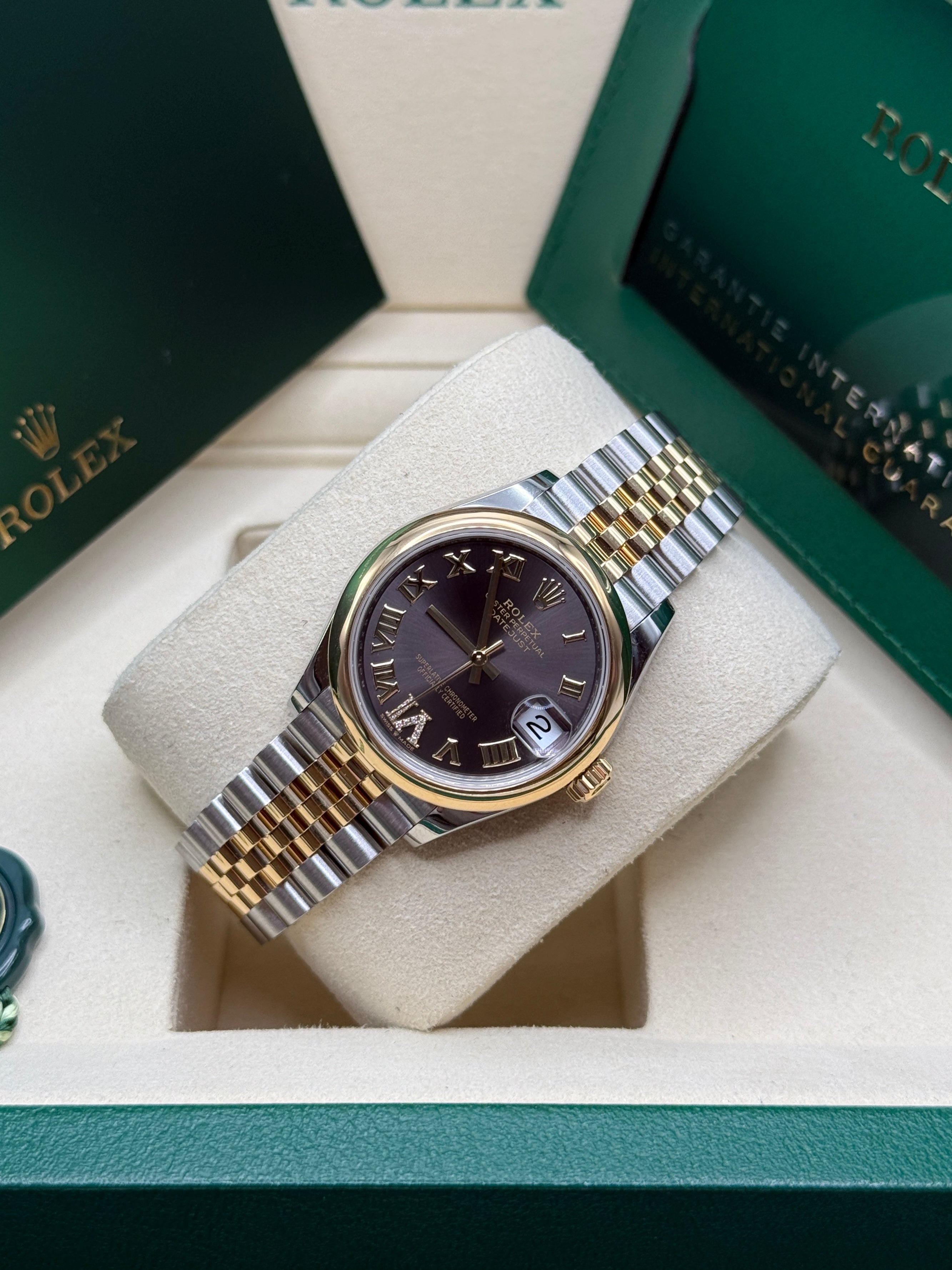 Datejust 31 Yellow Gold Two-Tone Black Dark Grey Roman Diamond Luxury Watch