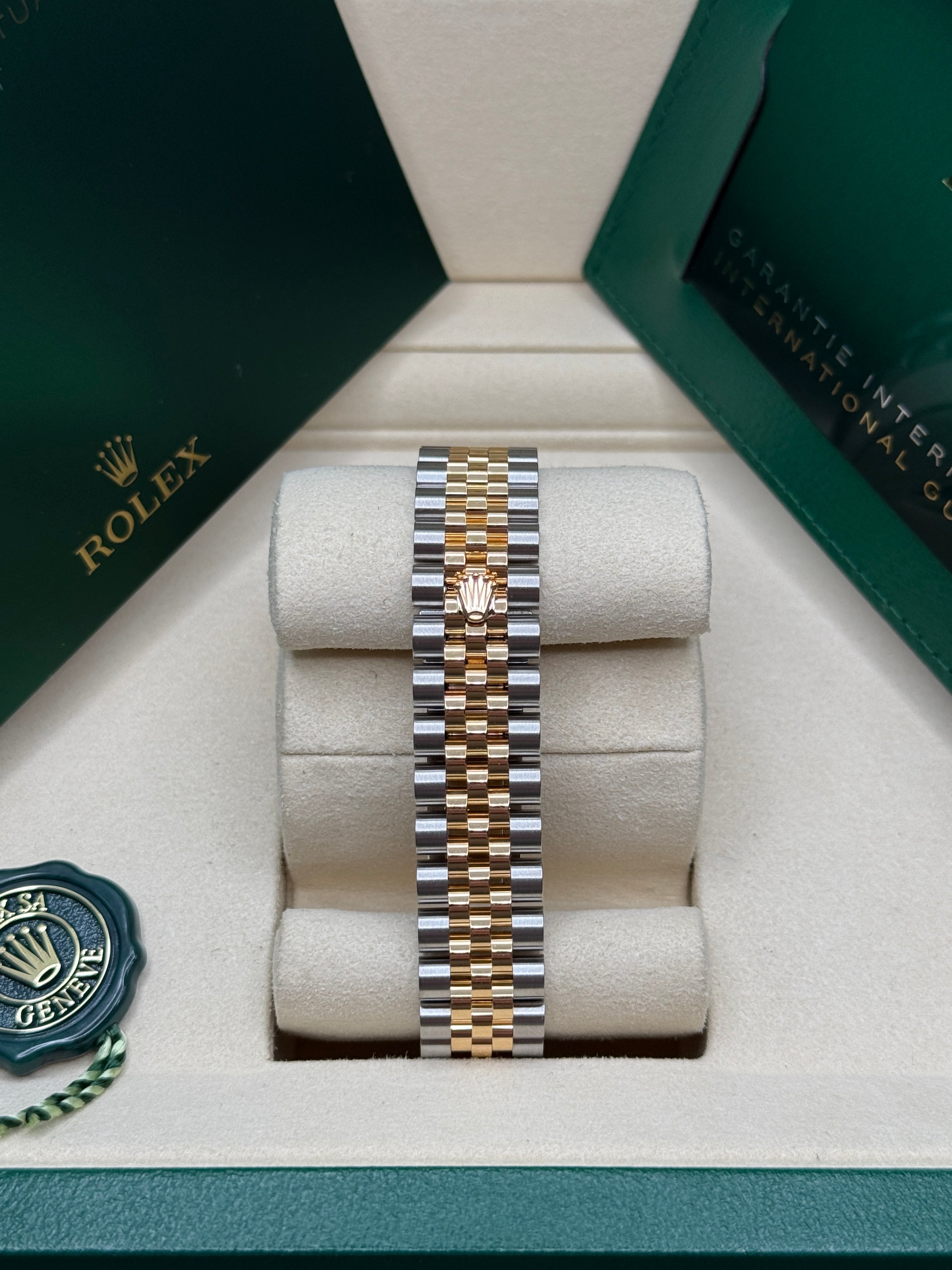 Datejust 31 Yellow Gold Two-Tone Black Dark Grey Roman Diamond Luxury Watch