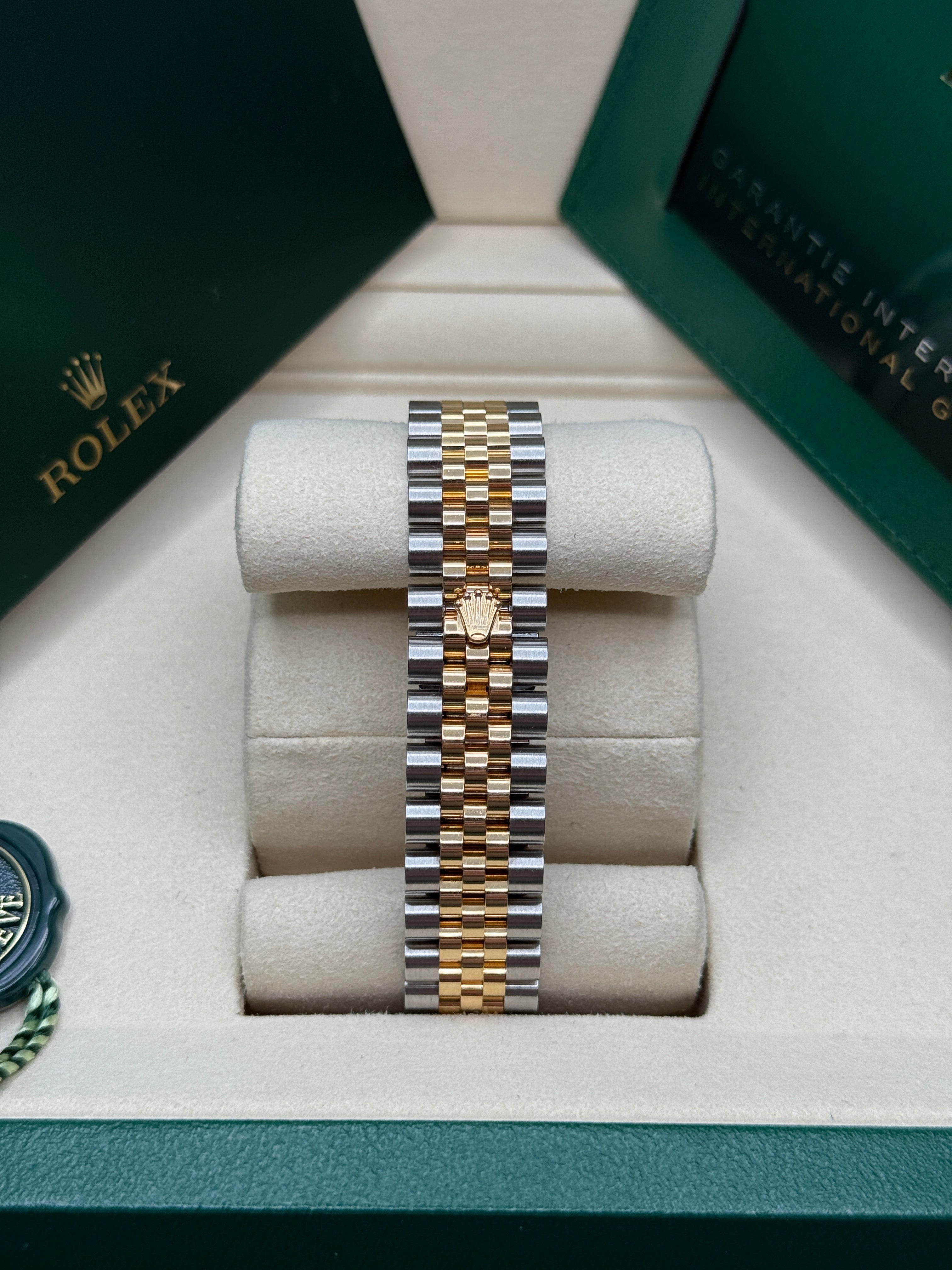 Datejust 31 Yellow Gold Two-Tone Silver Diamond Luxury Watch