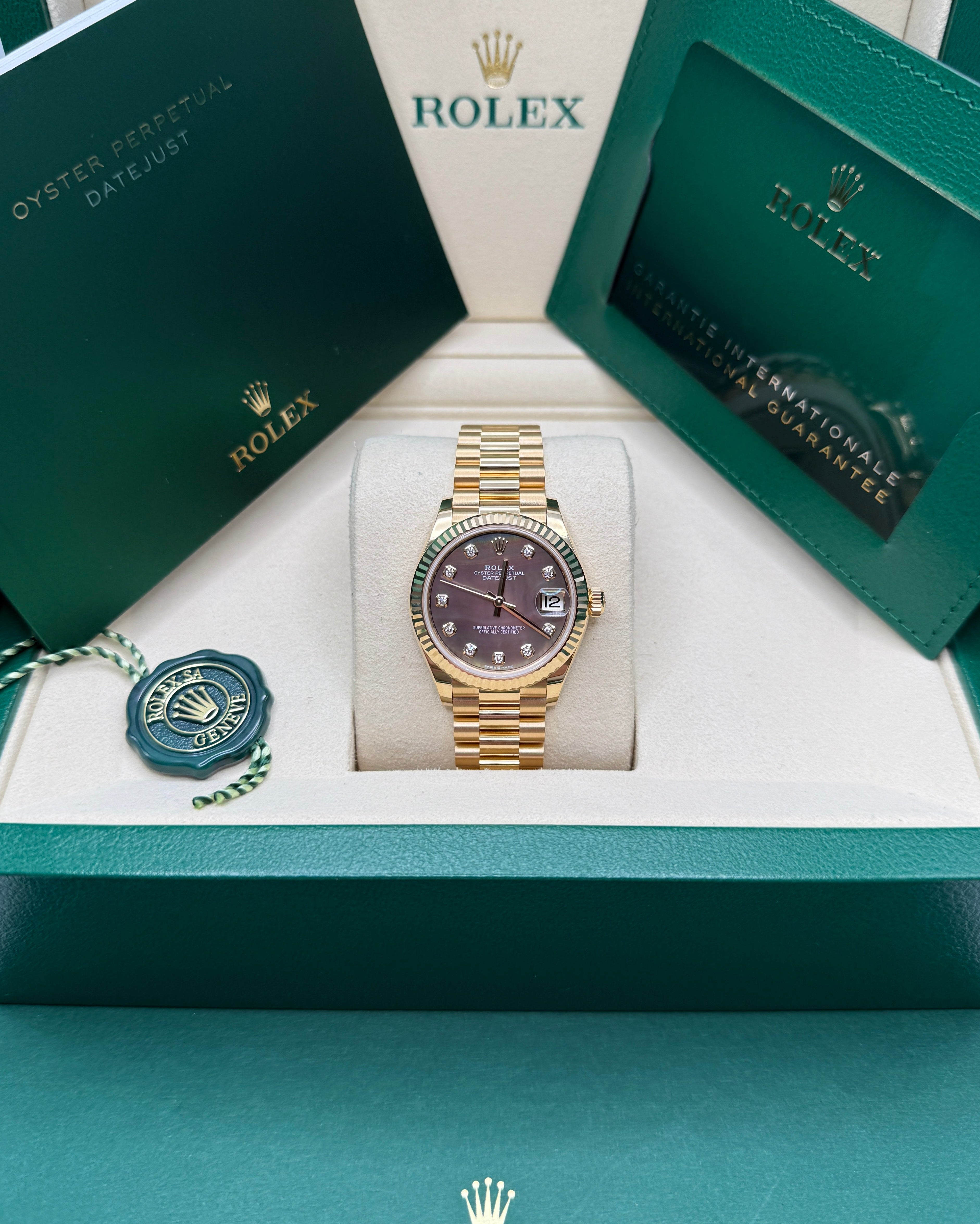 Datejust 31 Yellow Gold Black Mother of Pearl Diamond Luxury Watch