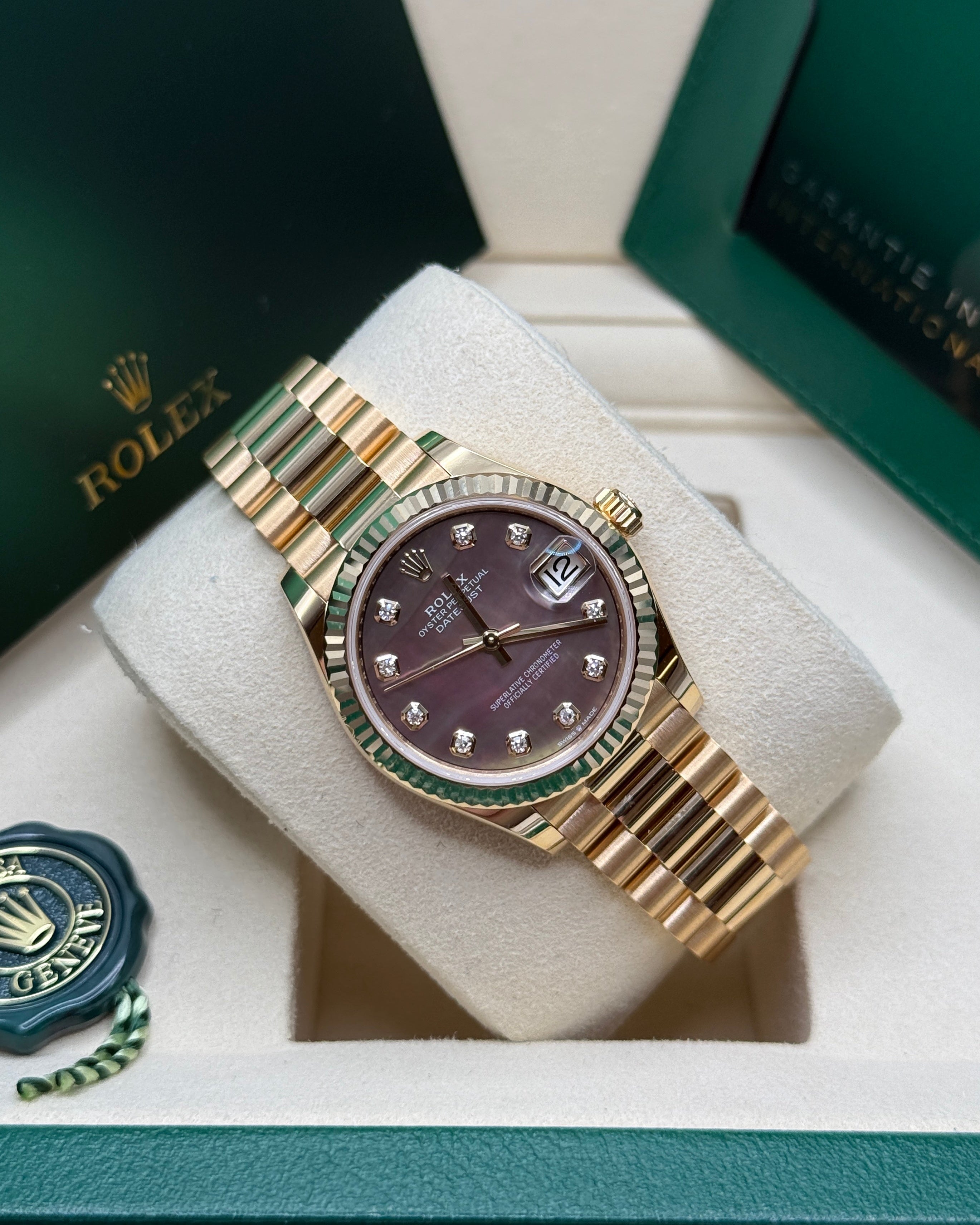 Datejust 31 Yellow Gold Black Mother of Pearl Diamond Luxury Watch