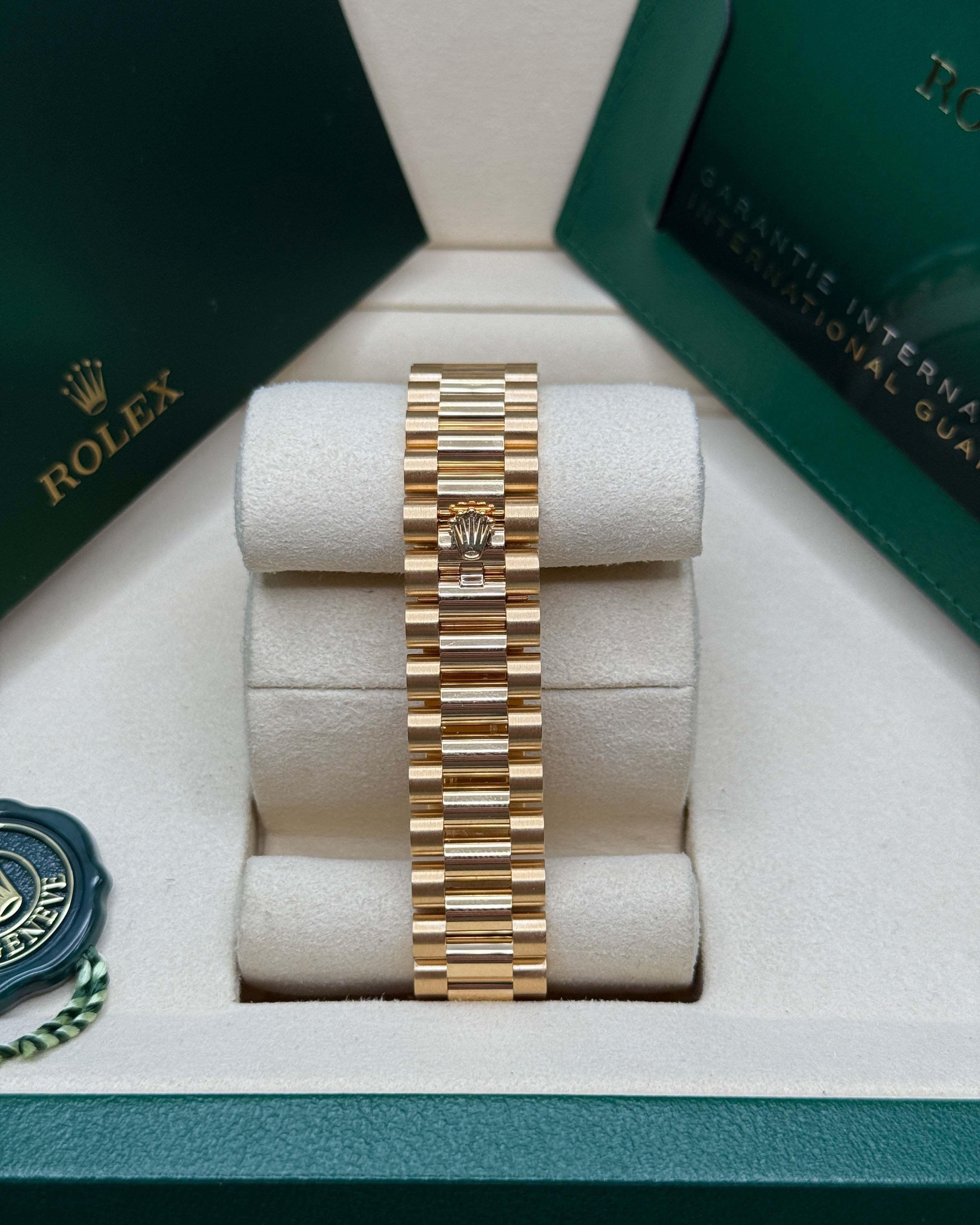 Datejust 31 Yellow Gold Black Mother of Pearl Diamond Luxury Watch