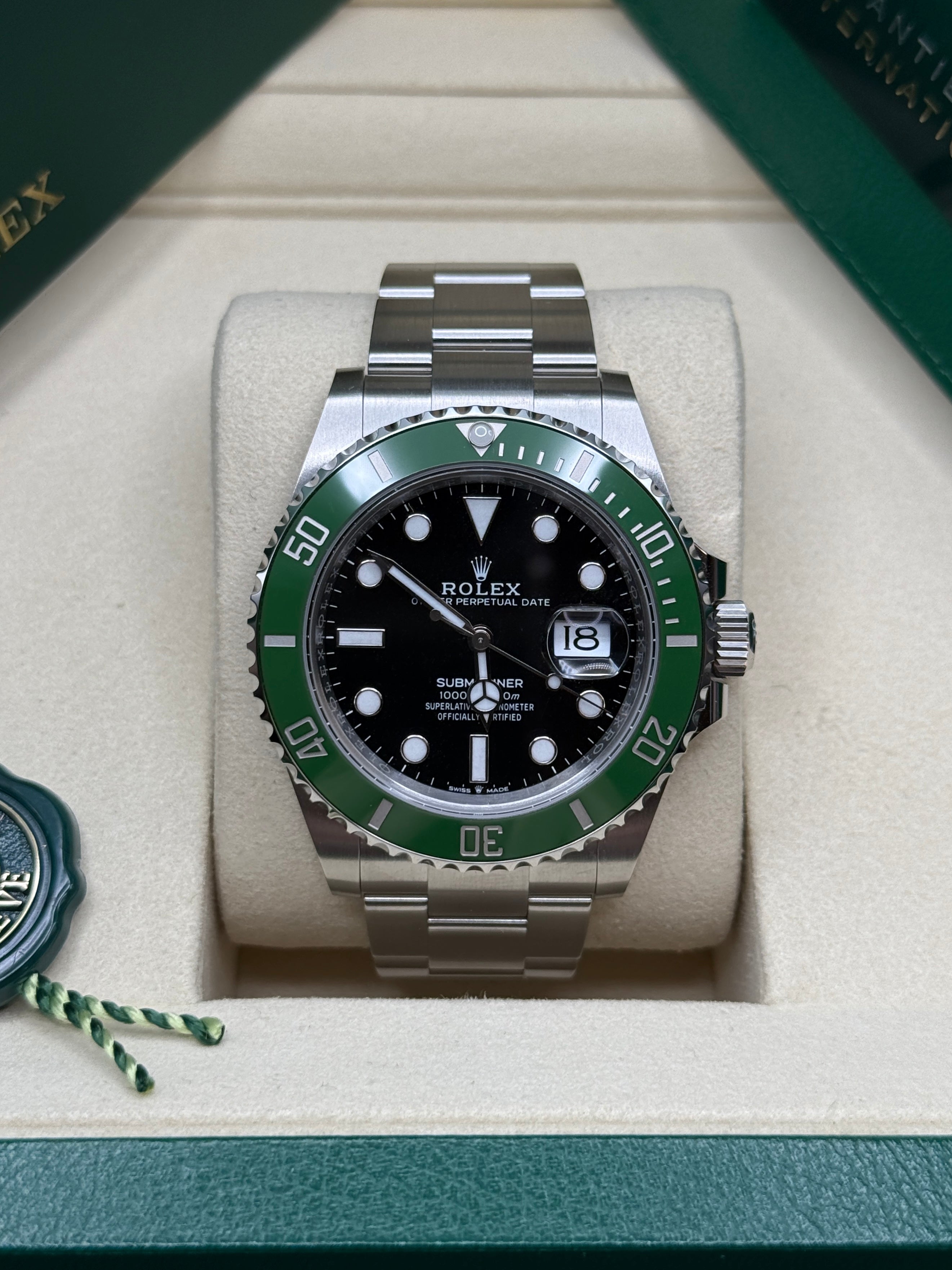 Submariner Date Green Luxury Watch