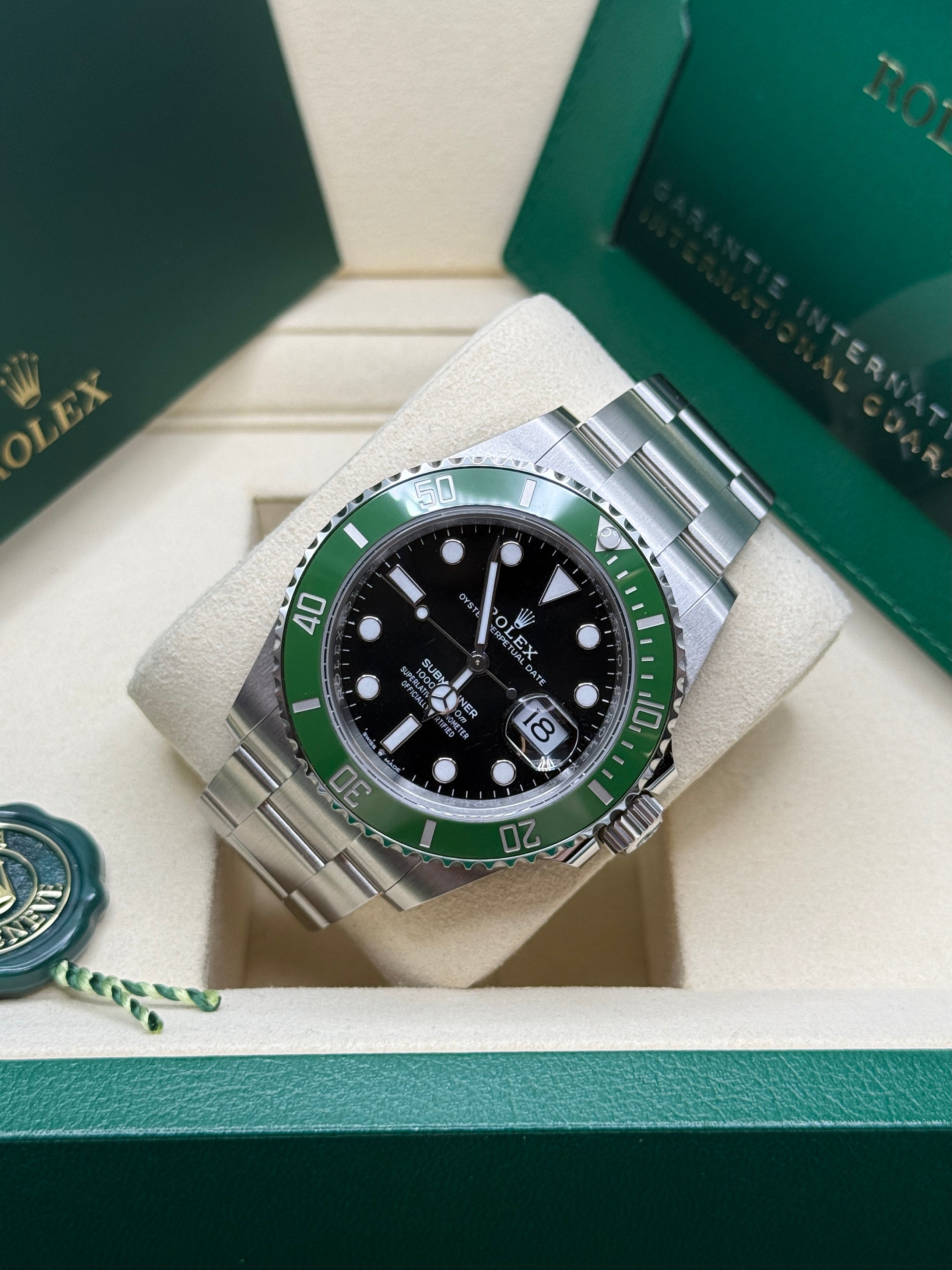 Submariner Date Green Luxury Watch