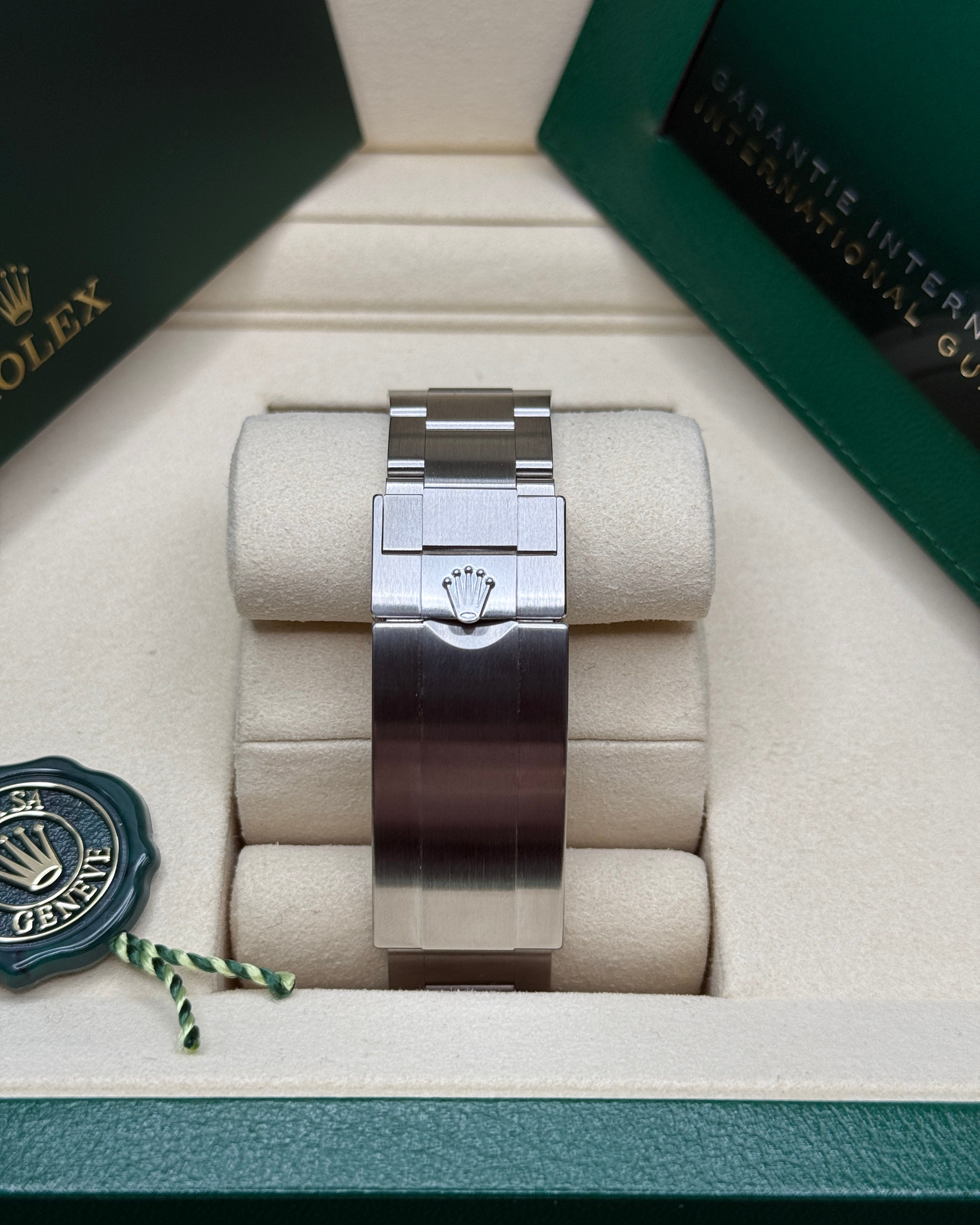 Submariner Date Green Luxury Watch