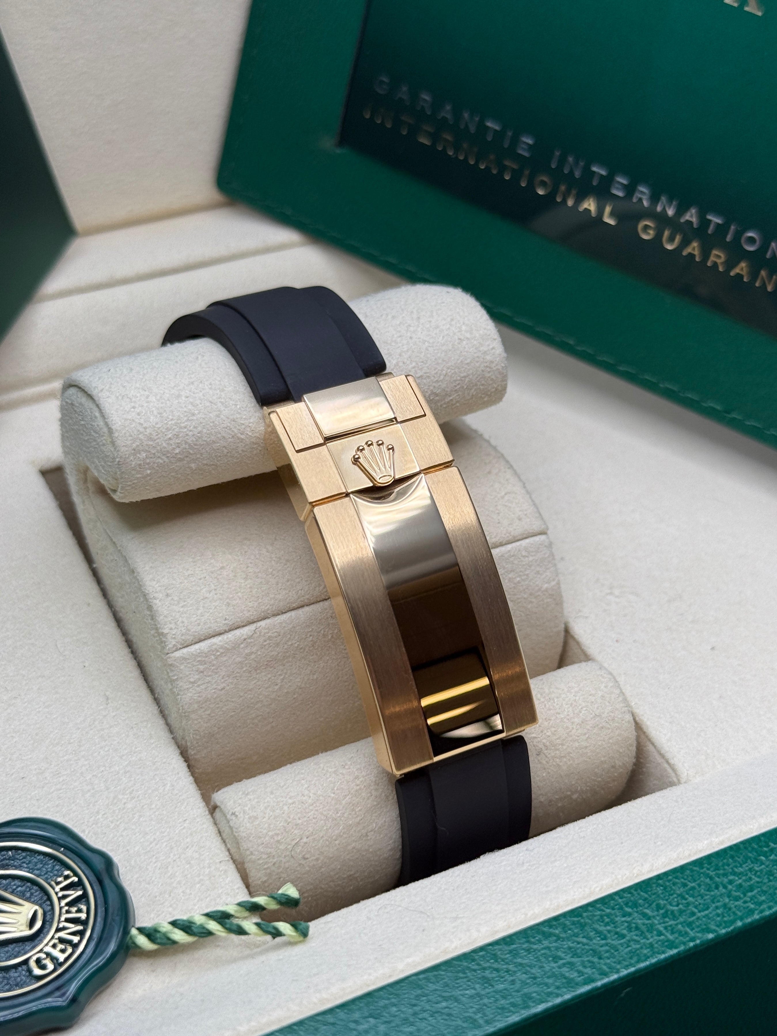 Cosmograph Daytona Oysterflex Black Luxury Watch