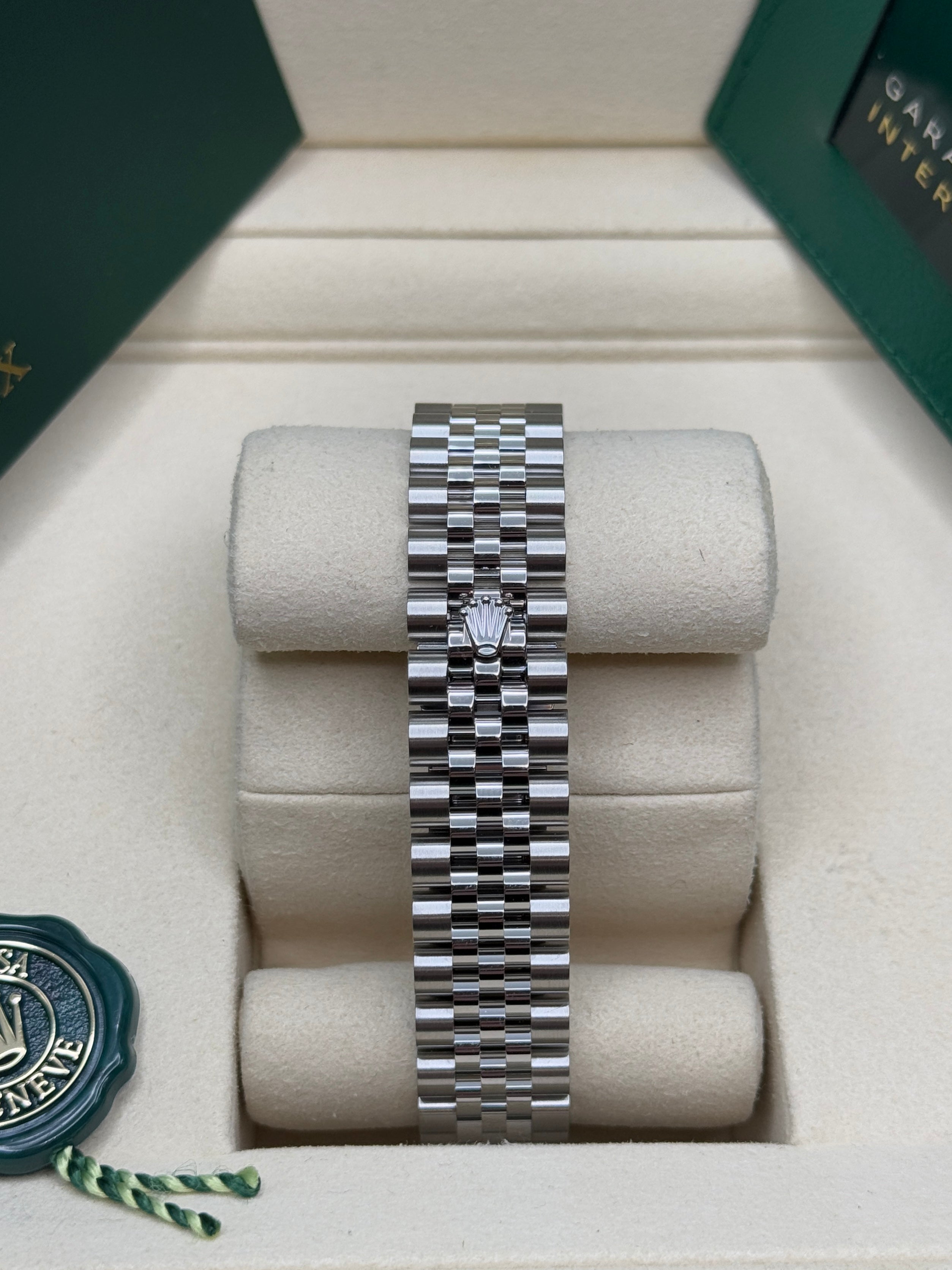 Datejust 31 Azzurro Blue Floral-Motif Diamond Luxury Watch