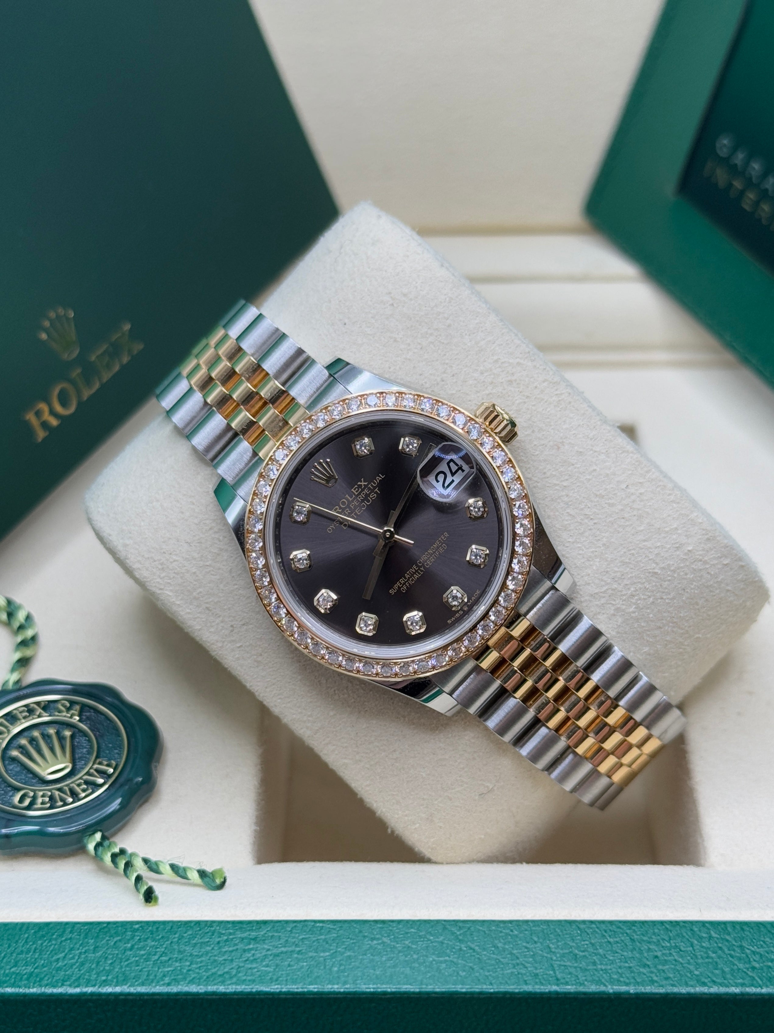 Datejust 31 Yellow Gold Two-Tone Dark Grey Diamond Luxury Watch