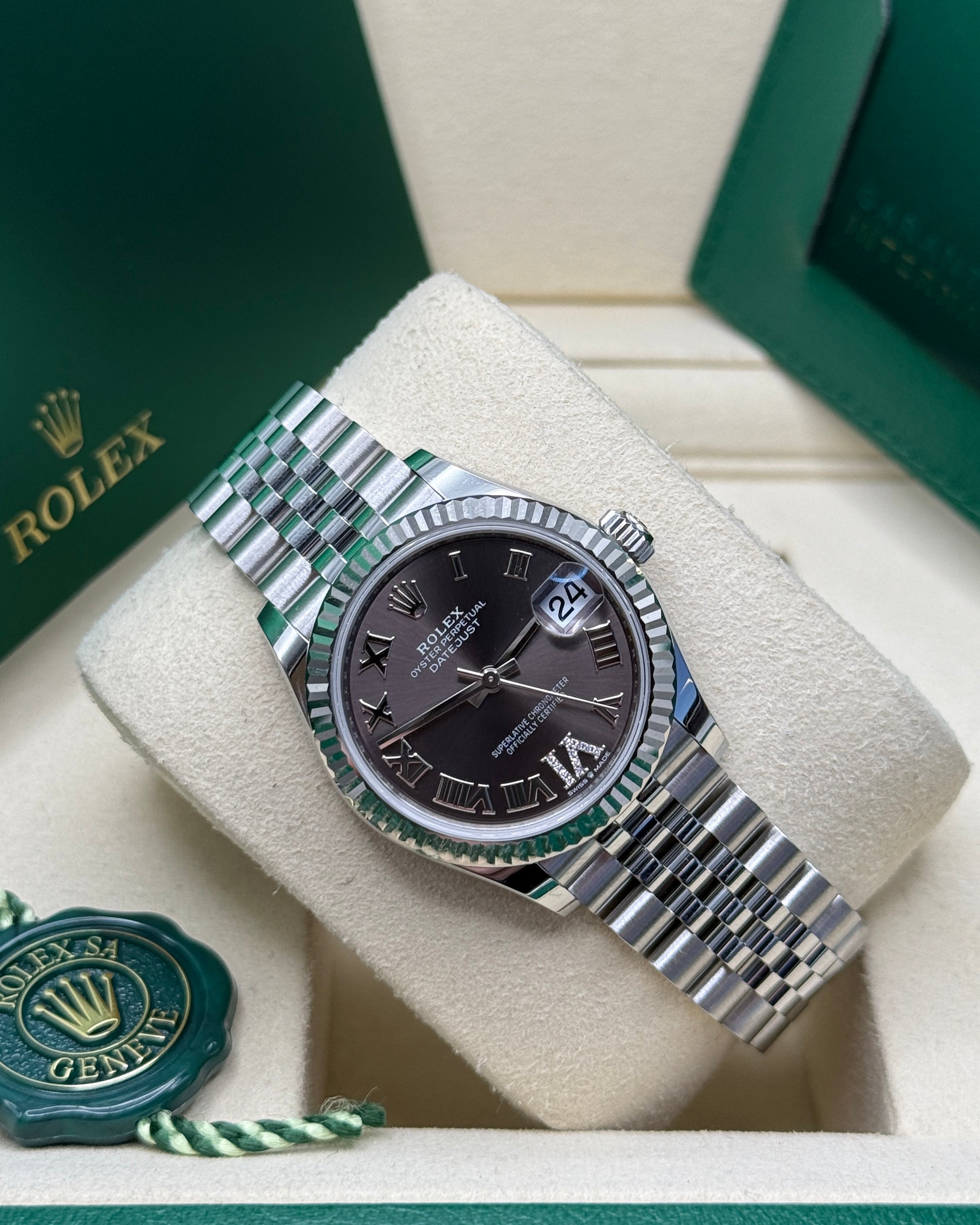 Datejust 31 Dark Grey Roman Diamond Luxury Watch