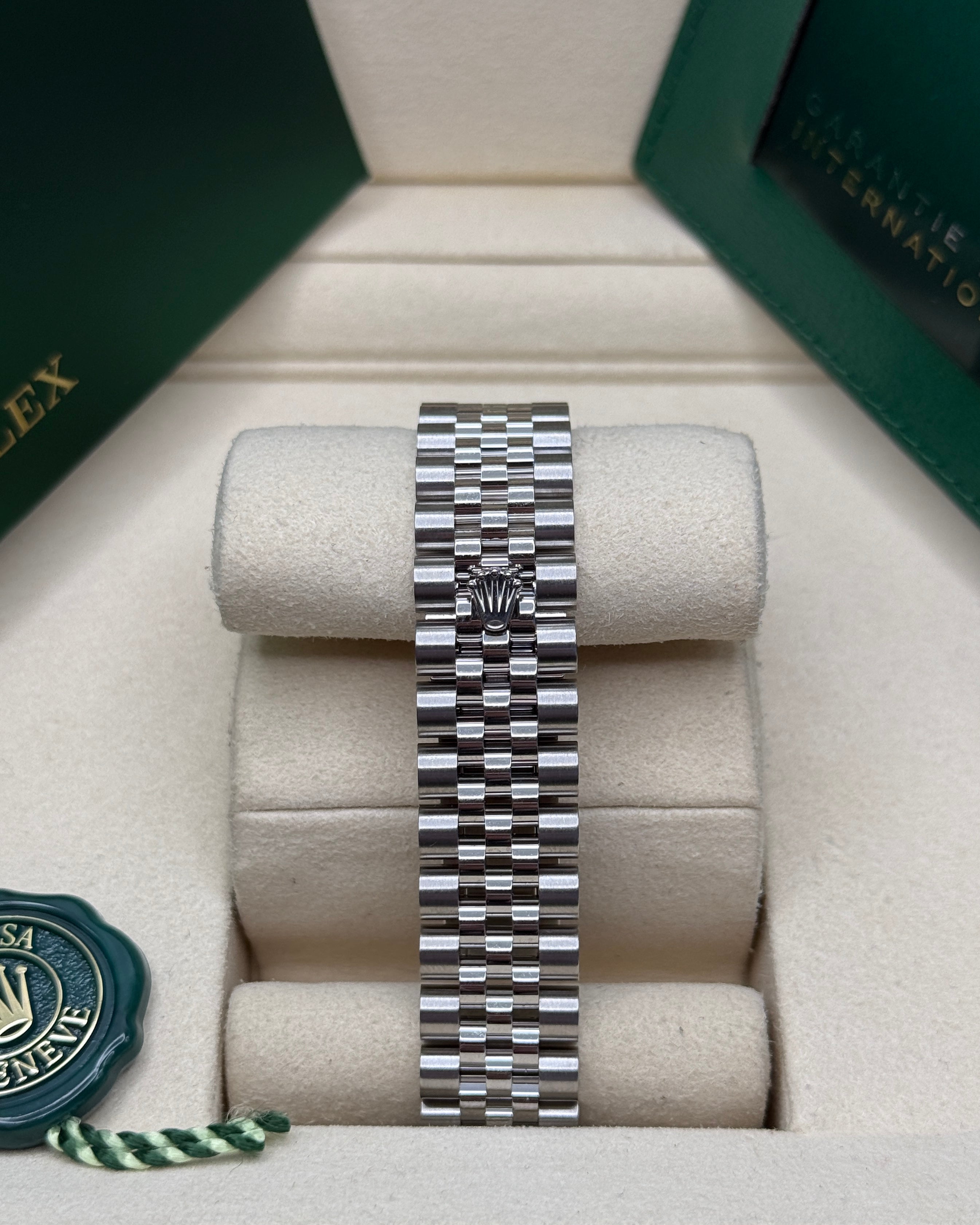 Datejust 31 Dark Grey Roman Diamond Luxury Watch