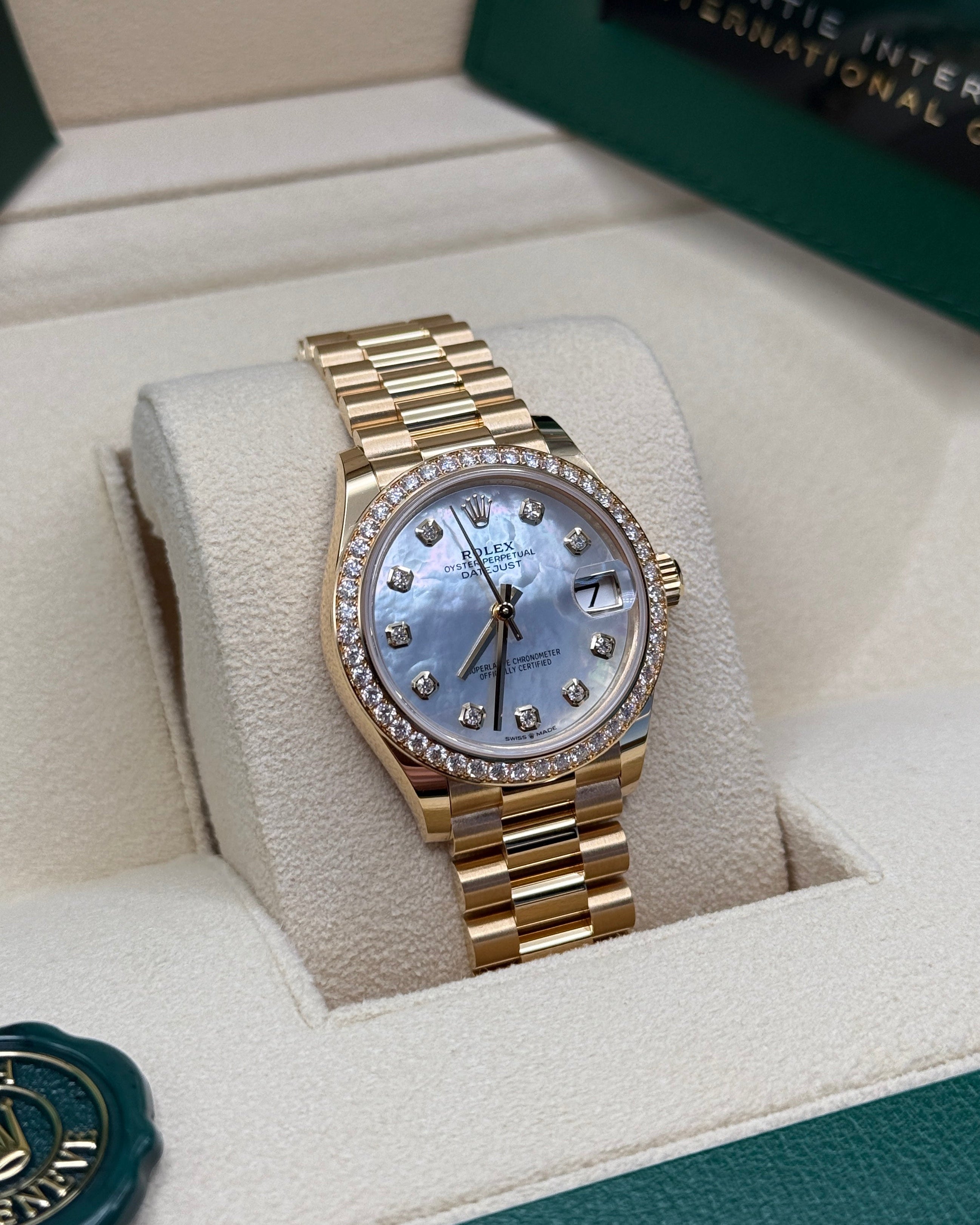 Datejust 31 Yellow Gold Mother of Pearl Diamond Luxury Watch
