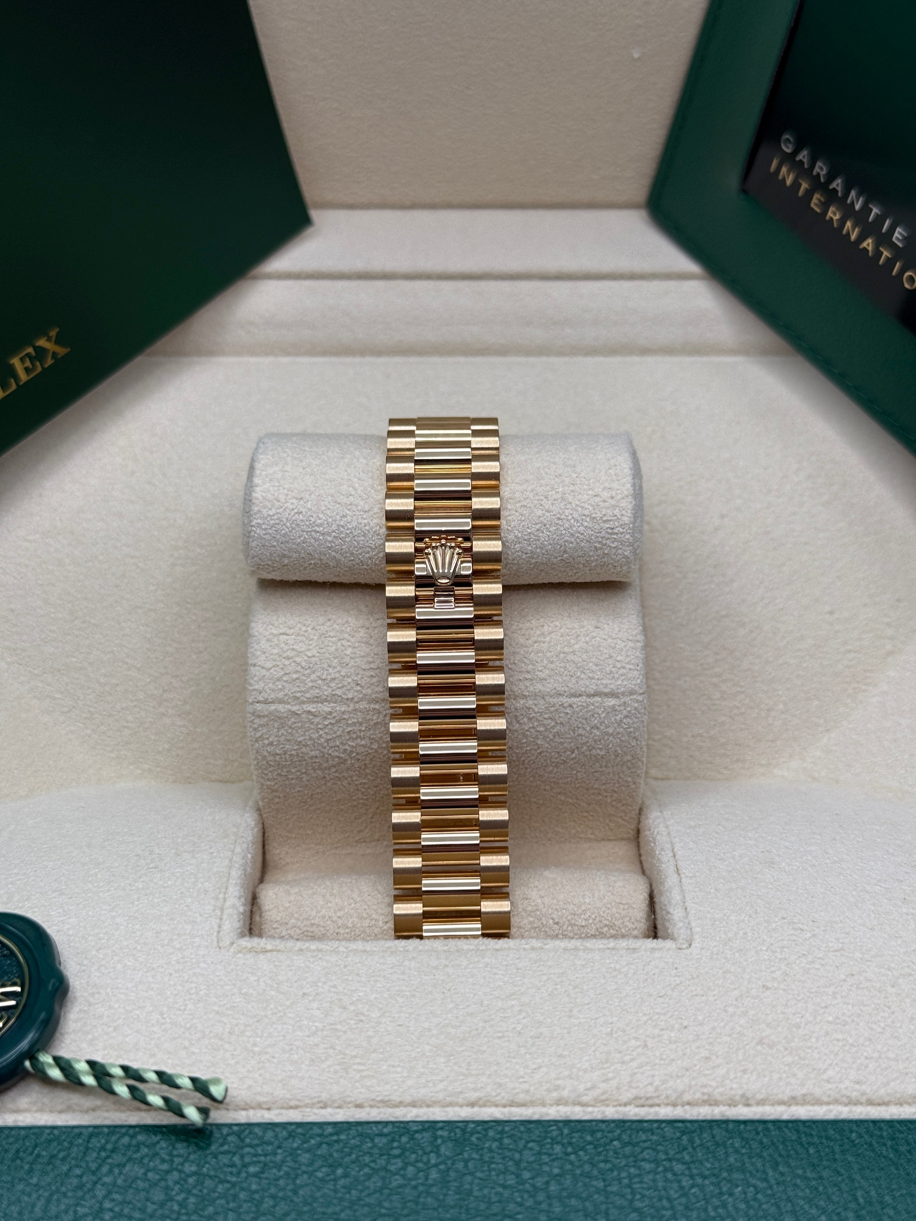 Datejust 31 Yellow Gold Mother of Pearl Diamond Luxury Watch