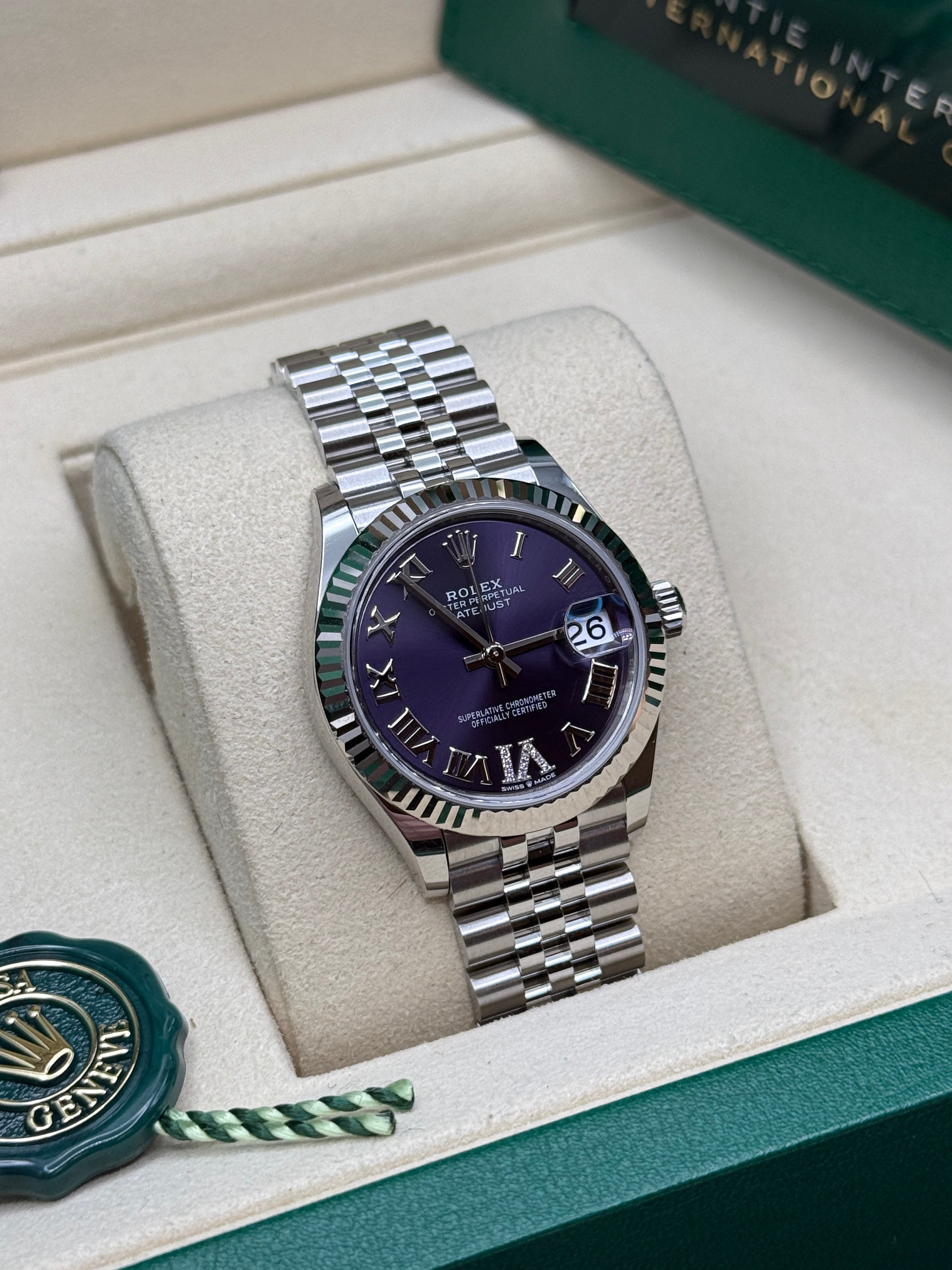 Datejust 31 Aubergine Roman Diamond Luxury Watch