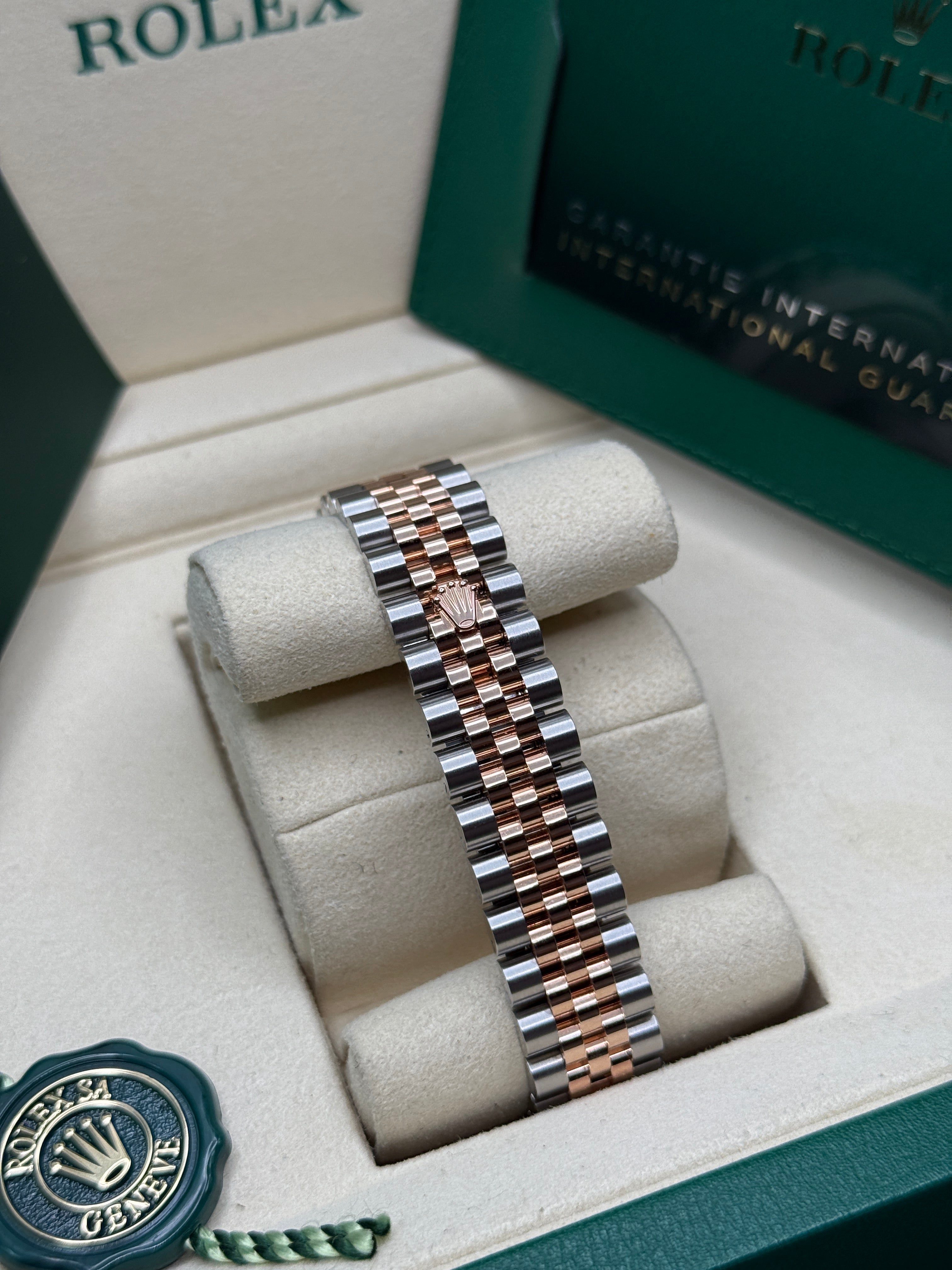 Datejust 31 Everose Gold Two-Tone Silver Diamond Luxury Watch