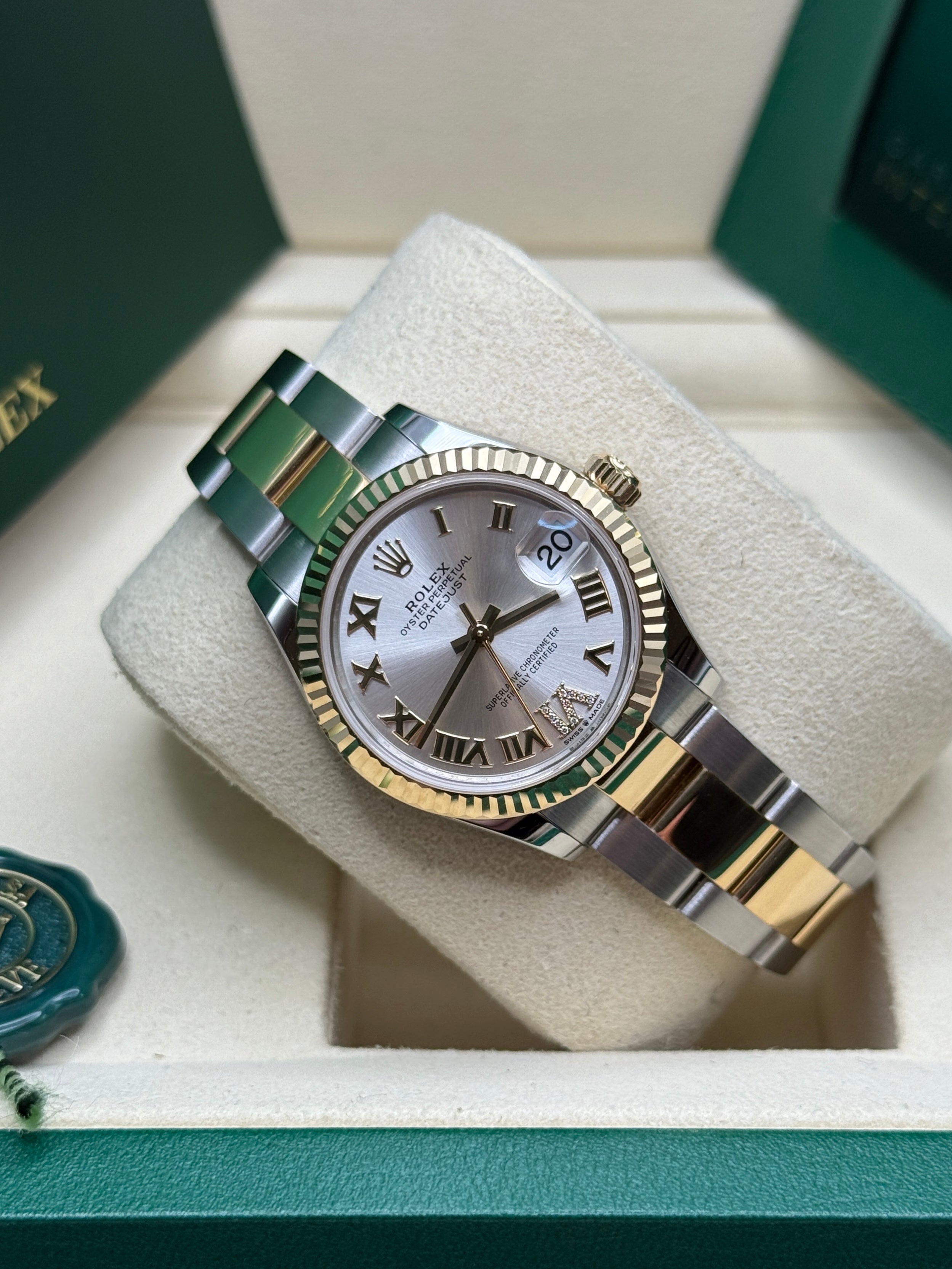 Datejust 31 Yellow Gold Two-Tone Silver Roman Diamond Luxury Watch