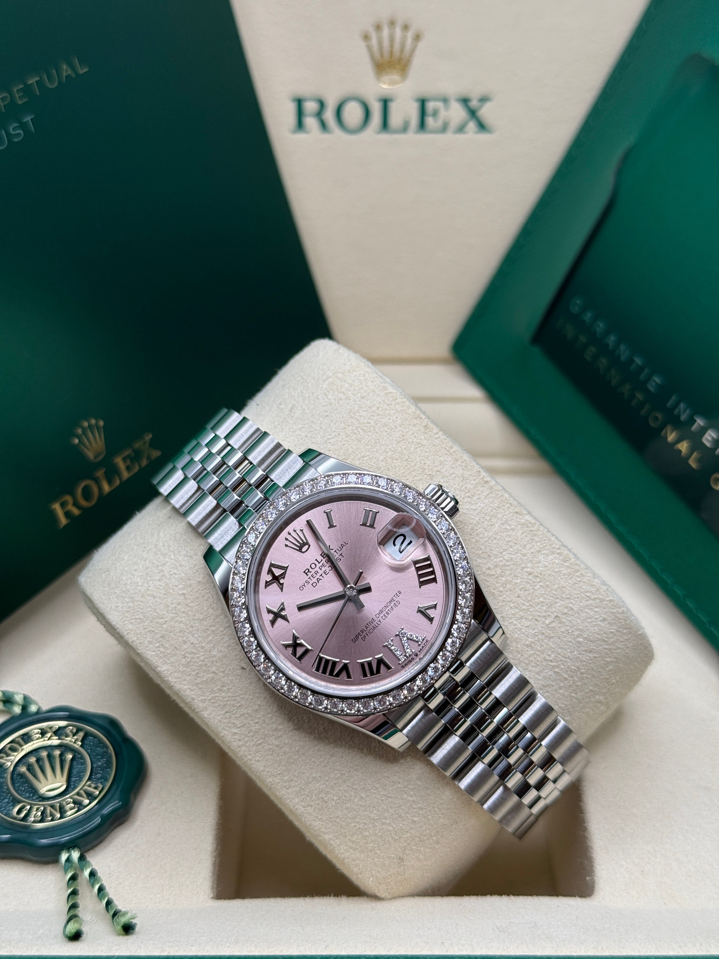 Datejust 31 Pink Roman Diamond Luxury Watch