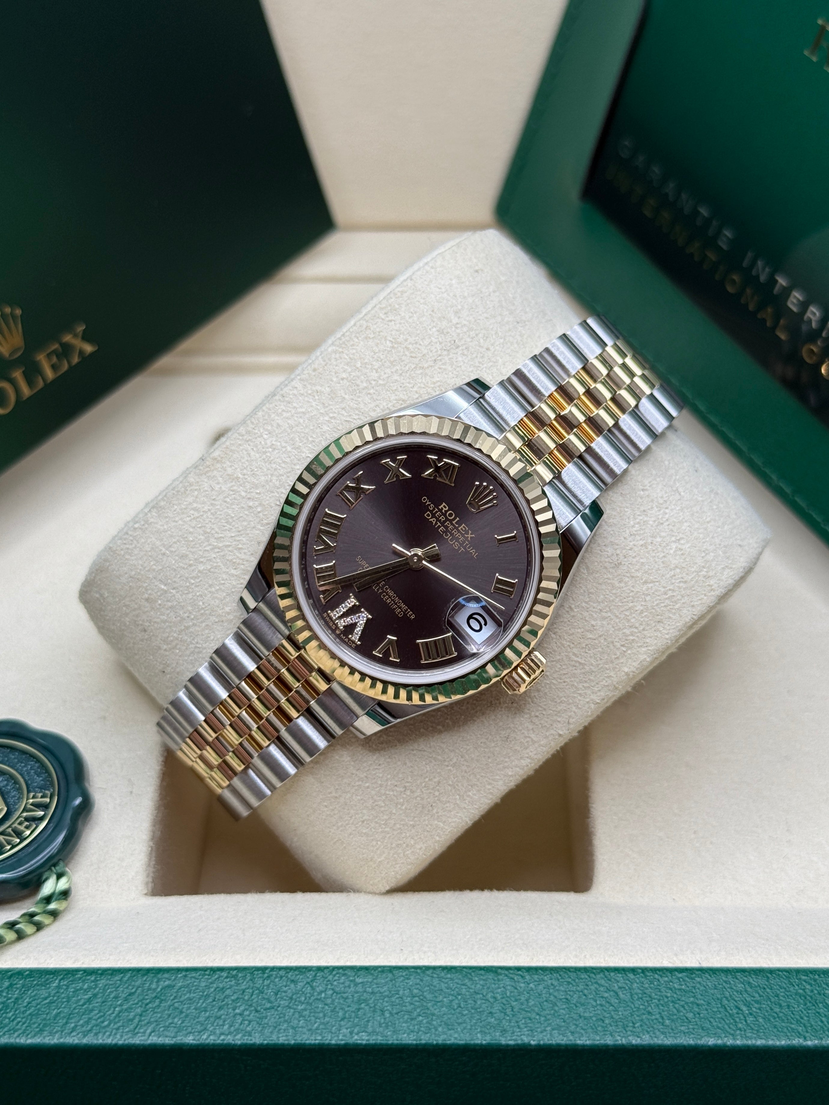 Datejust 31 Yellow Gold Two-Tone Dark Grey Roman Diamond Luxury Watch