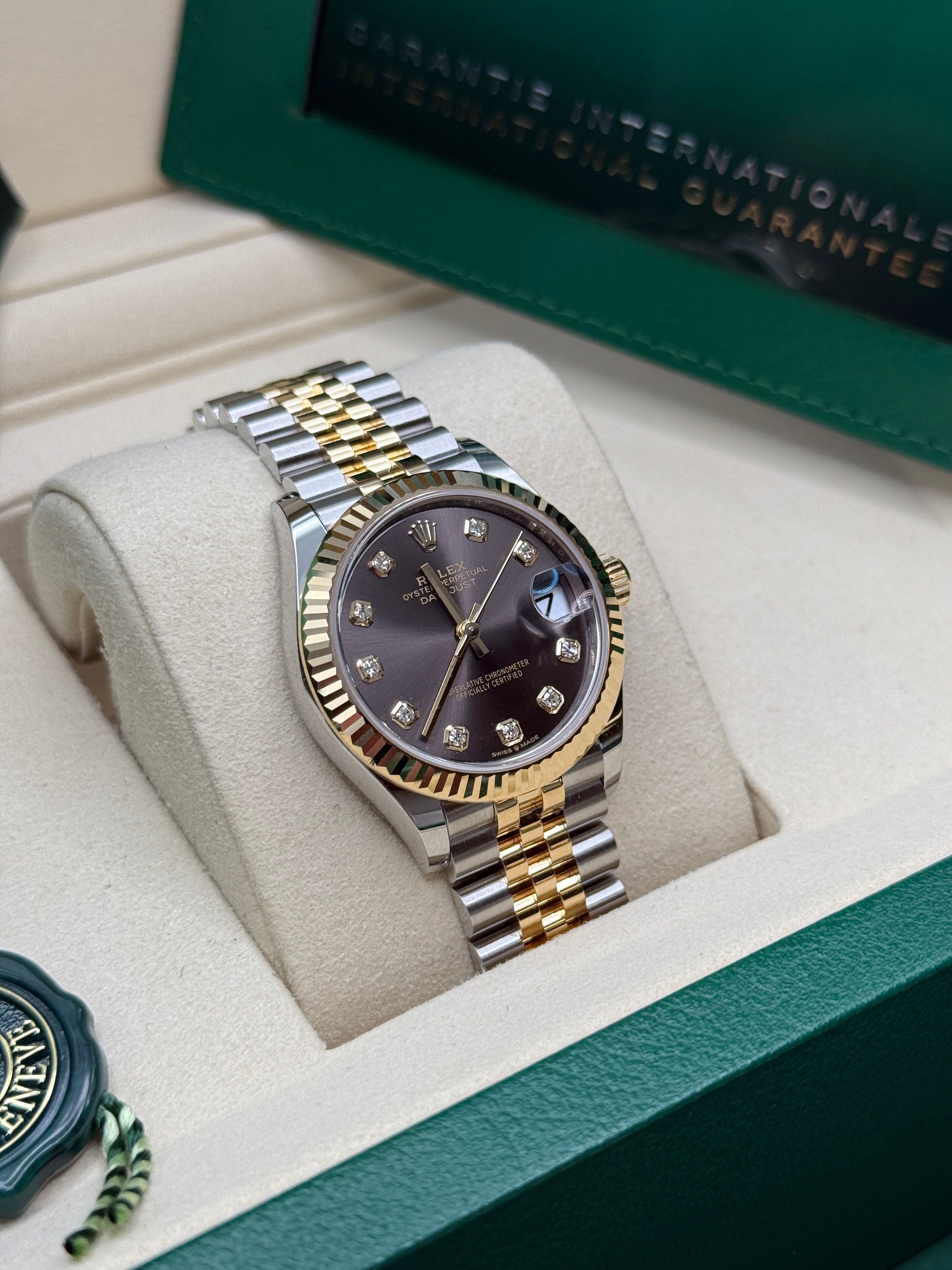 Datejust 31 Yellow Gold Two-Tone Dark Grey Diamond Luxury Watch