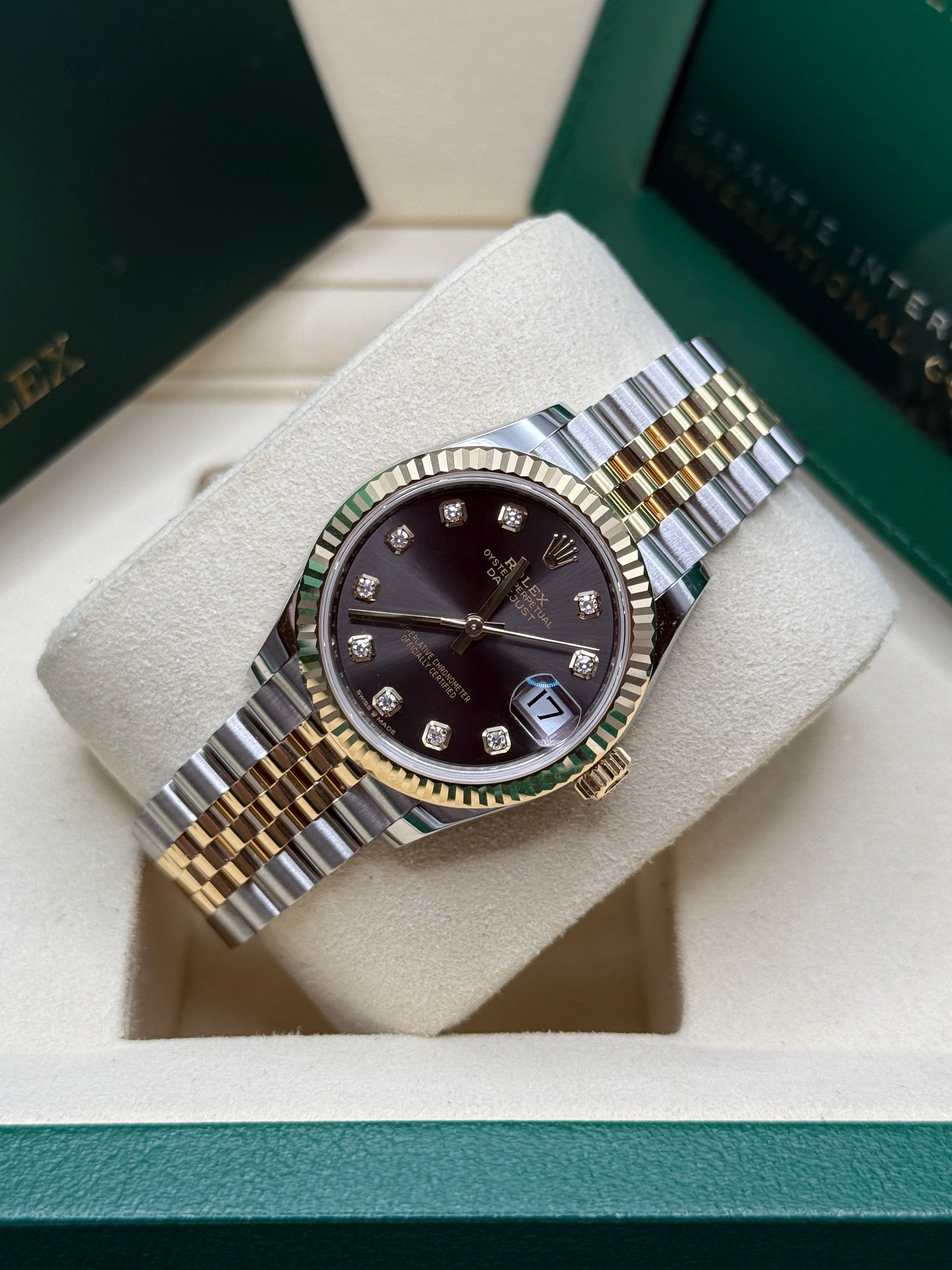 Datejust 31 Yellow Gold Two-Tone Dark Grey Diamond Luxury Watch